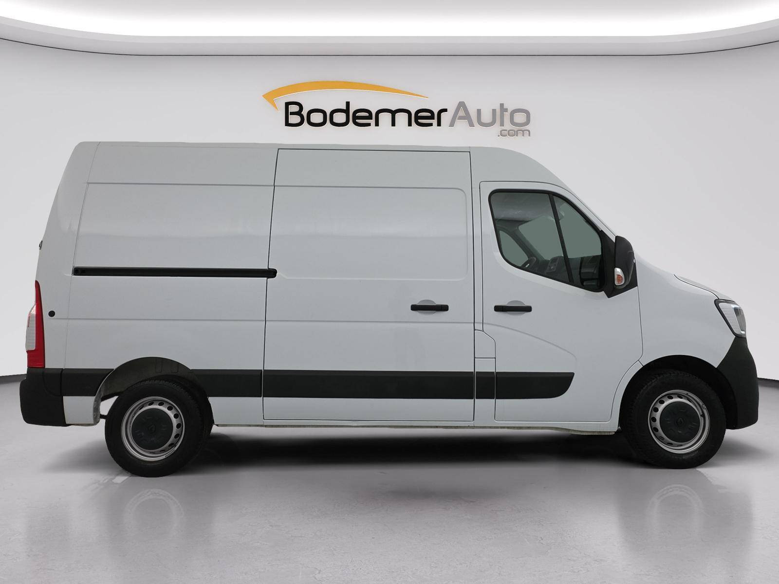 Vente en ligne Renault Master Fourgon MASTER FGN TRAC F3500 L2H2 BLUE DCI 135 au prix de 24 890 €