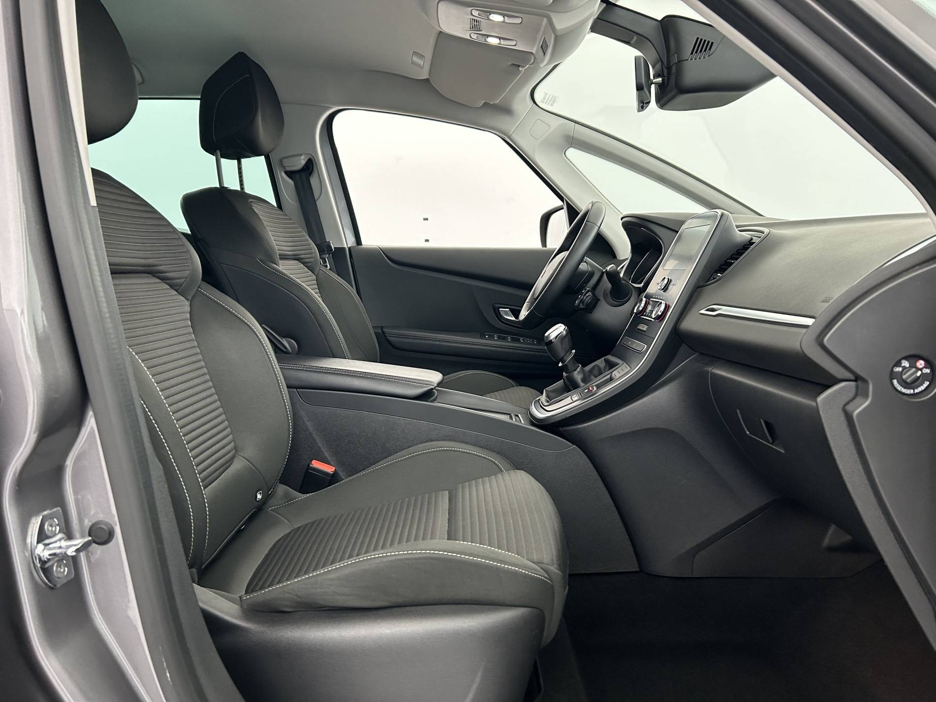Vente en ligne Renault Scenic 4 Scenic TCe 115 FAP - 21 au prix de 14 790 €