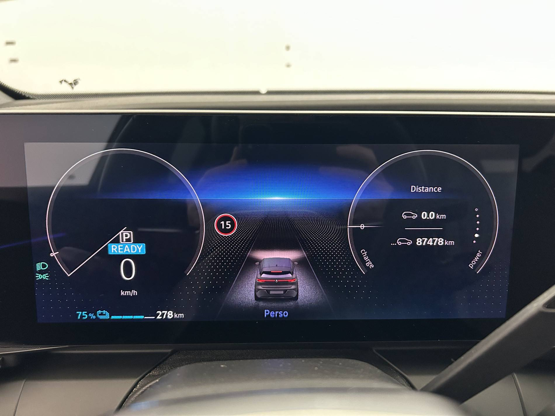 Vente en ligne Renault Megane E-Tech  EV60 220 ch super charge au prix de 21 990 €