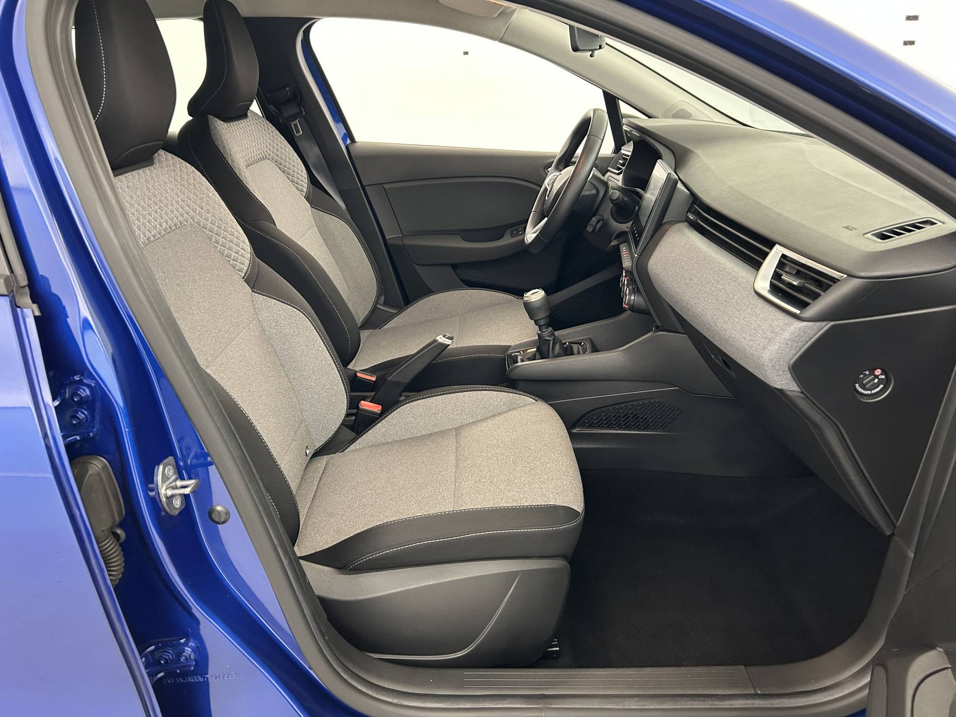Vente en ligne Renault Clio 5 Clio TCe 90 au prix de 15 290 €