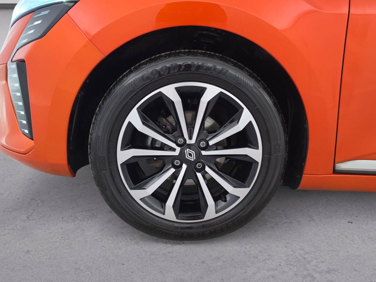 Vente en ligne Renault Clio 5 Clio Eco-G 100 ch GSR2 au prix de 16 990 €