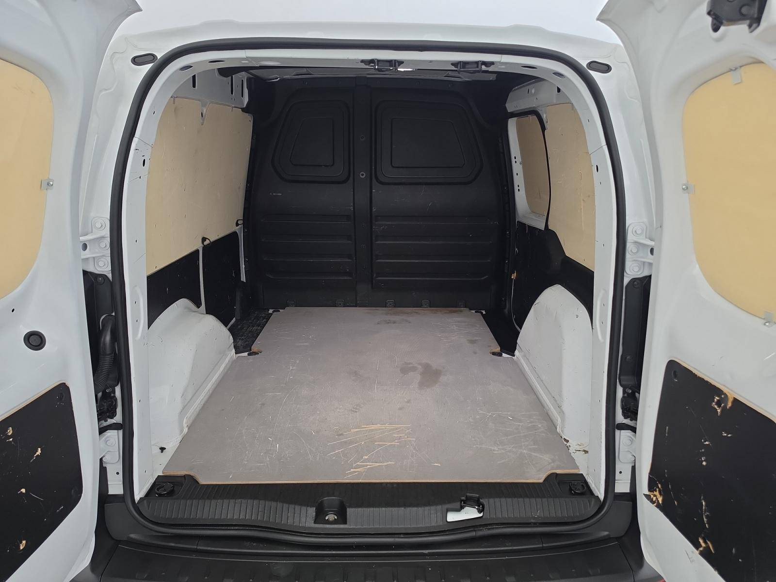 Vente en ligne Renault Kangoo Van  FG TOLE BLUE DCI 95 L1 GSR2 au prix de 17 990 €