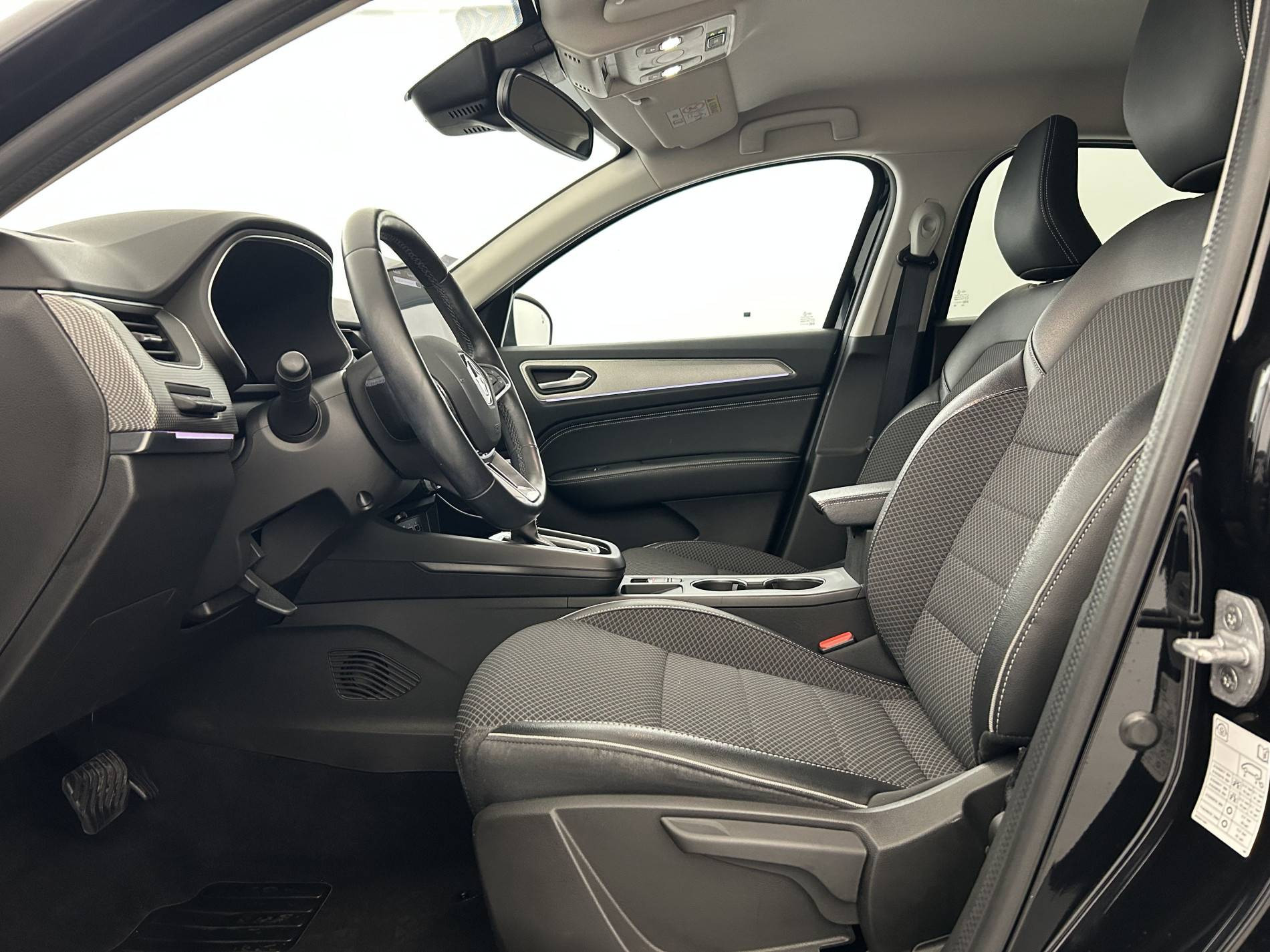 Vente en ligne Renault Arkana  E-Tech 145 - 21B au prix de 21 290 €