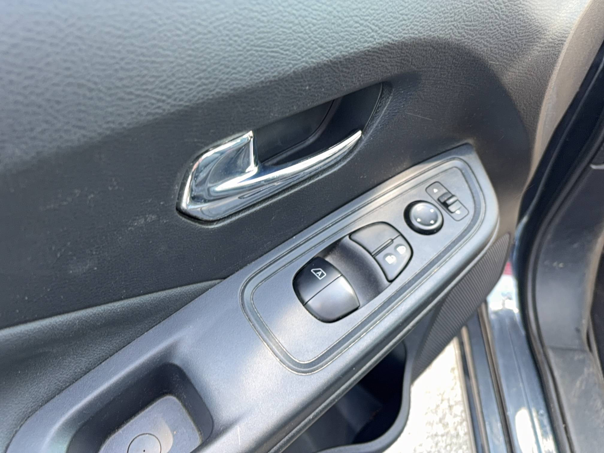 Vente en ligne Nissan Micra Micra IG-T 92 au prix de 11 990 €