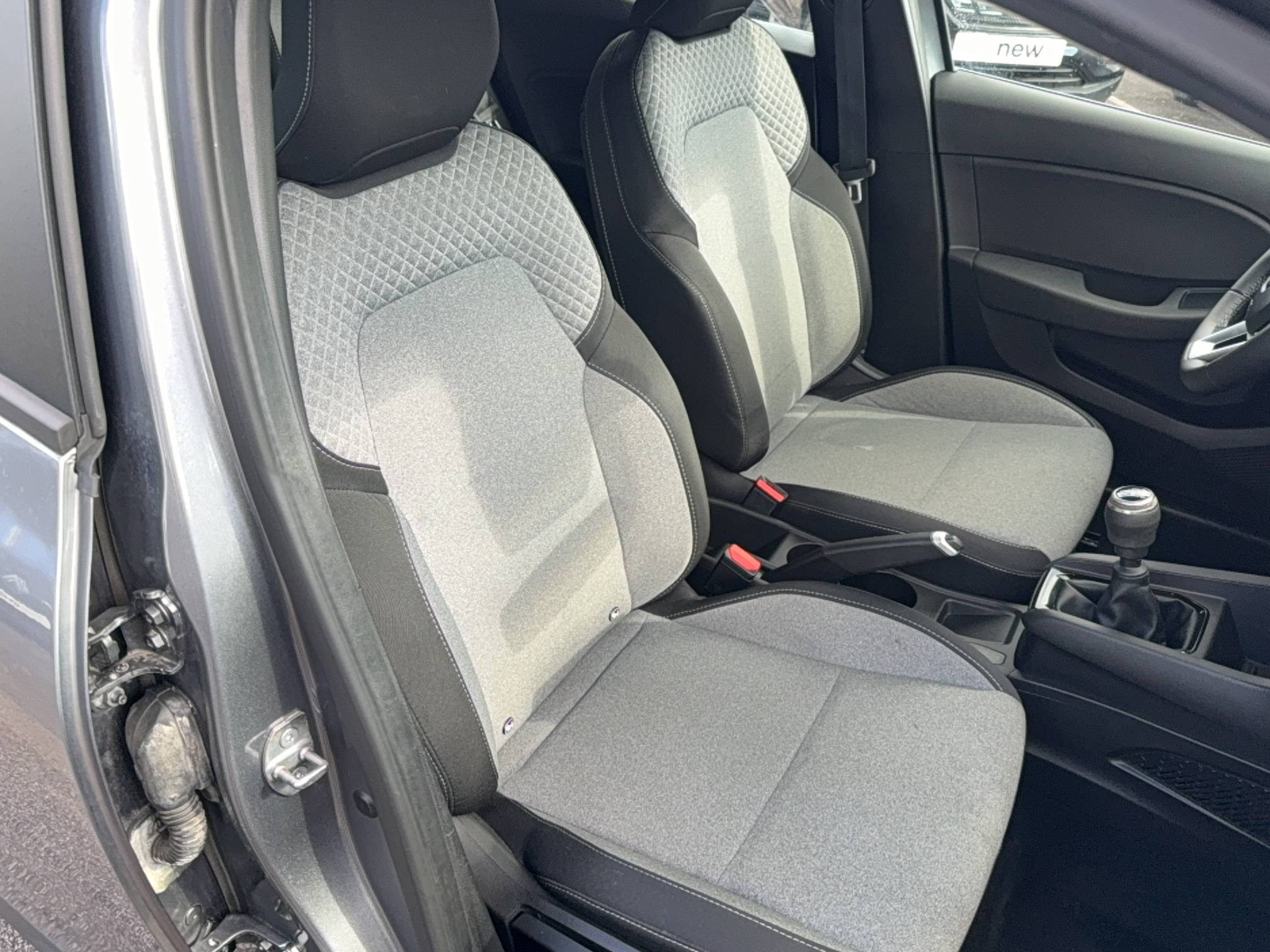Vente en ligne Renault Clio 5 Clio dCi 100 au prix de 13 990 €