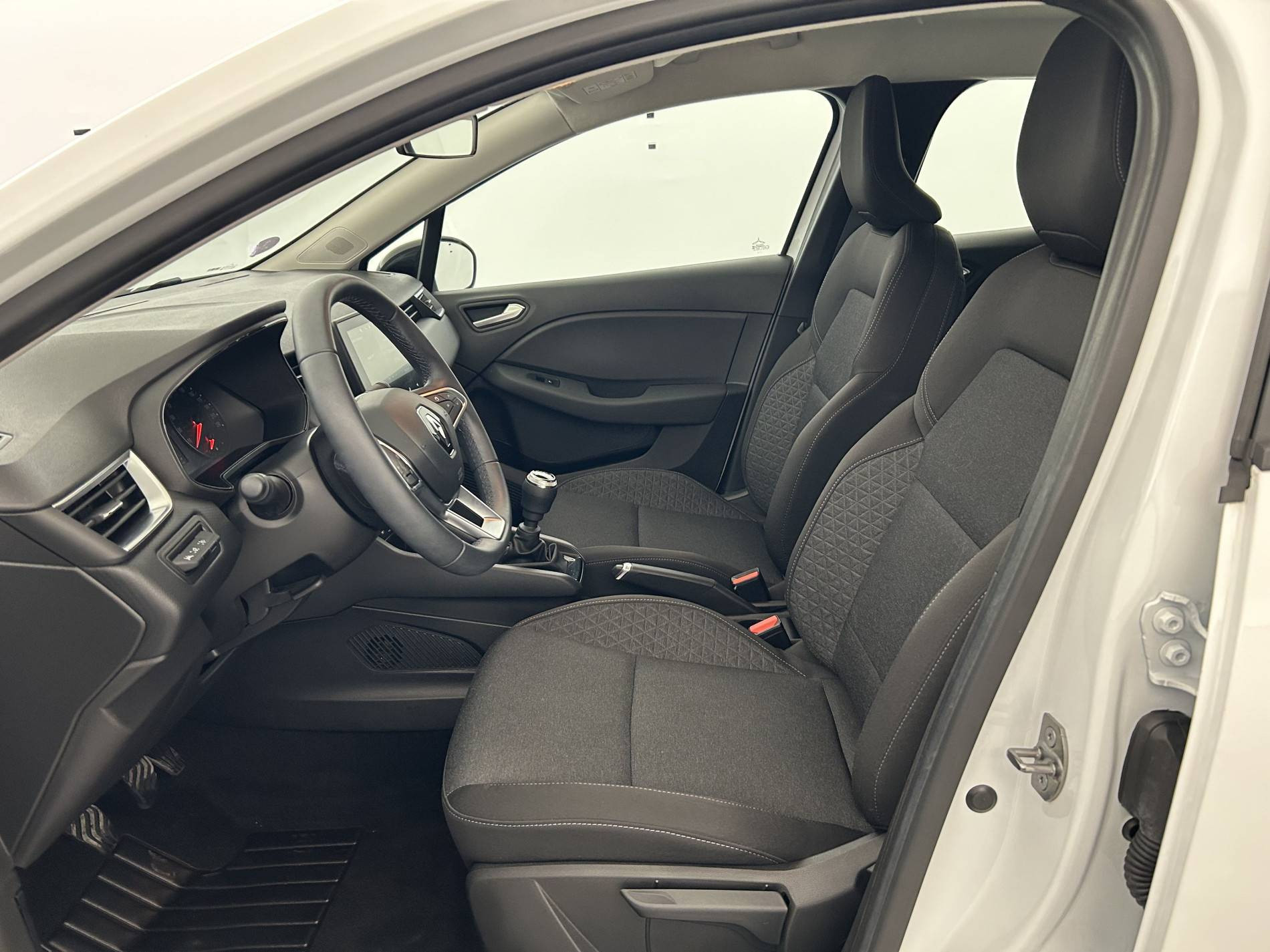 Vente en ligne Renault Clio 5 Clio TCe 90 au prix de 14 890 €