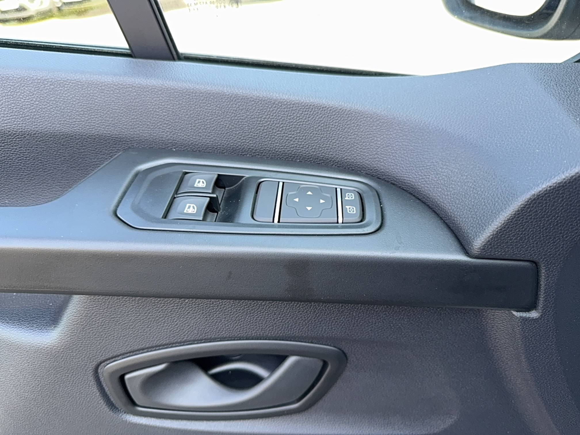 Vente en ligne Renault Trafic Van E-Tech TRAFIC E-TECH ELECTRIQUE FGN L1H1 3T AC22 au prix de 35 300 €