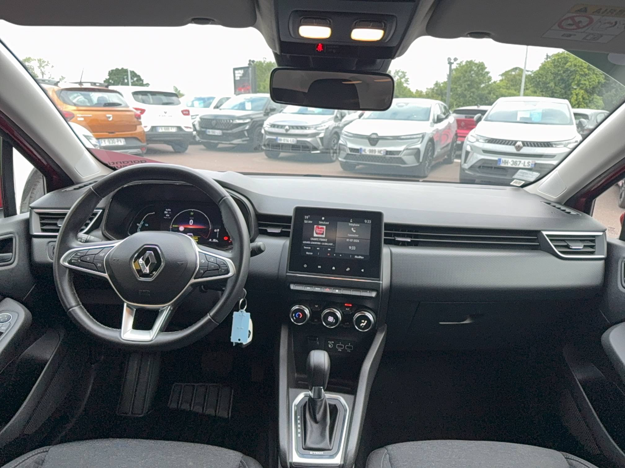 Vente en ligne Renault Clio 5 Clio E-Tech 140 - 21N au prix de 15 375 €