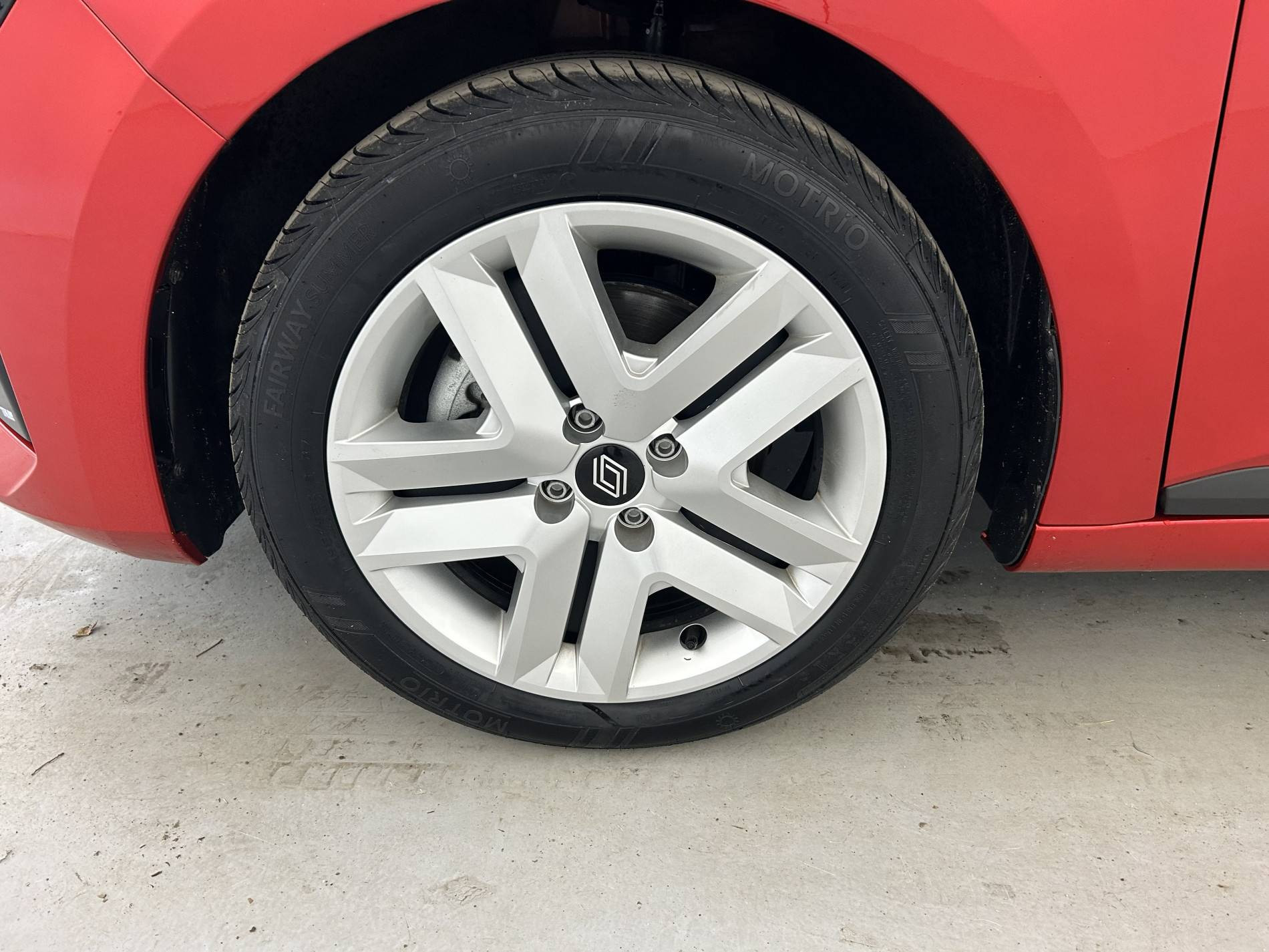 Vente en ligne Renault Clio 5 Clio E-Tech full hybrid 145 ch GSR2 au prix de 19 990 €