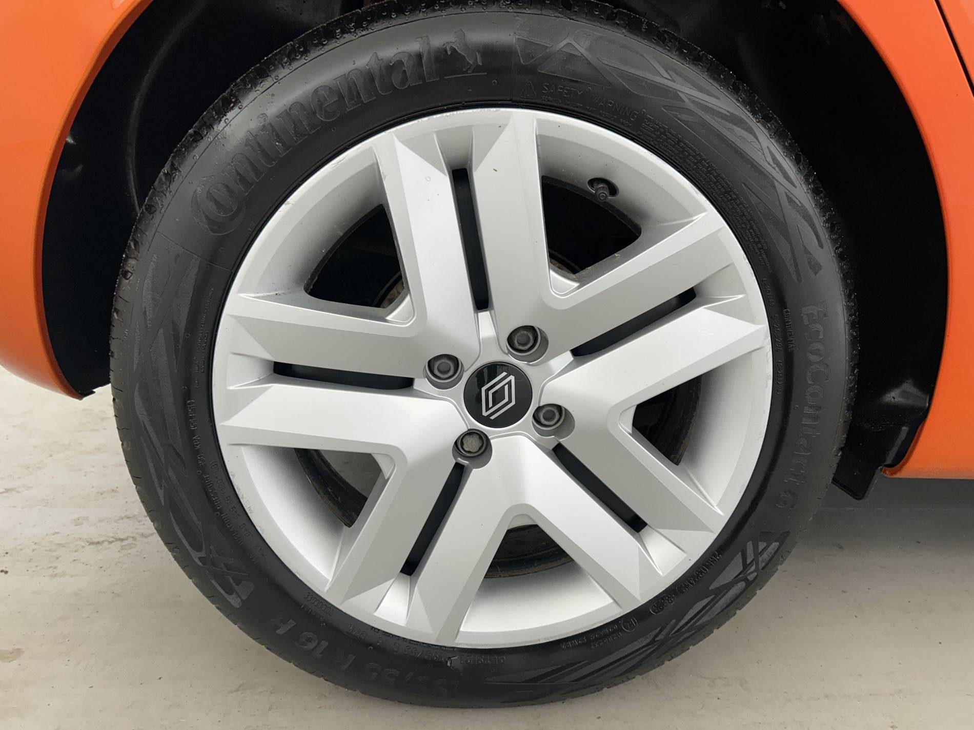 Vente en ligne Renault Clio 5 Clio SCe 65 au prix de 12 990 €