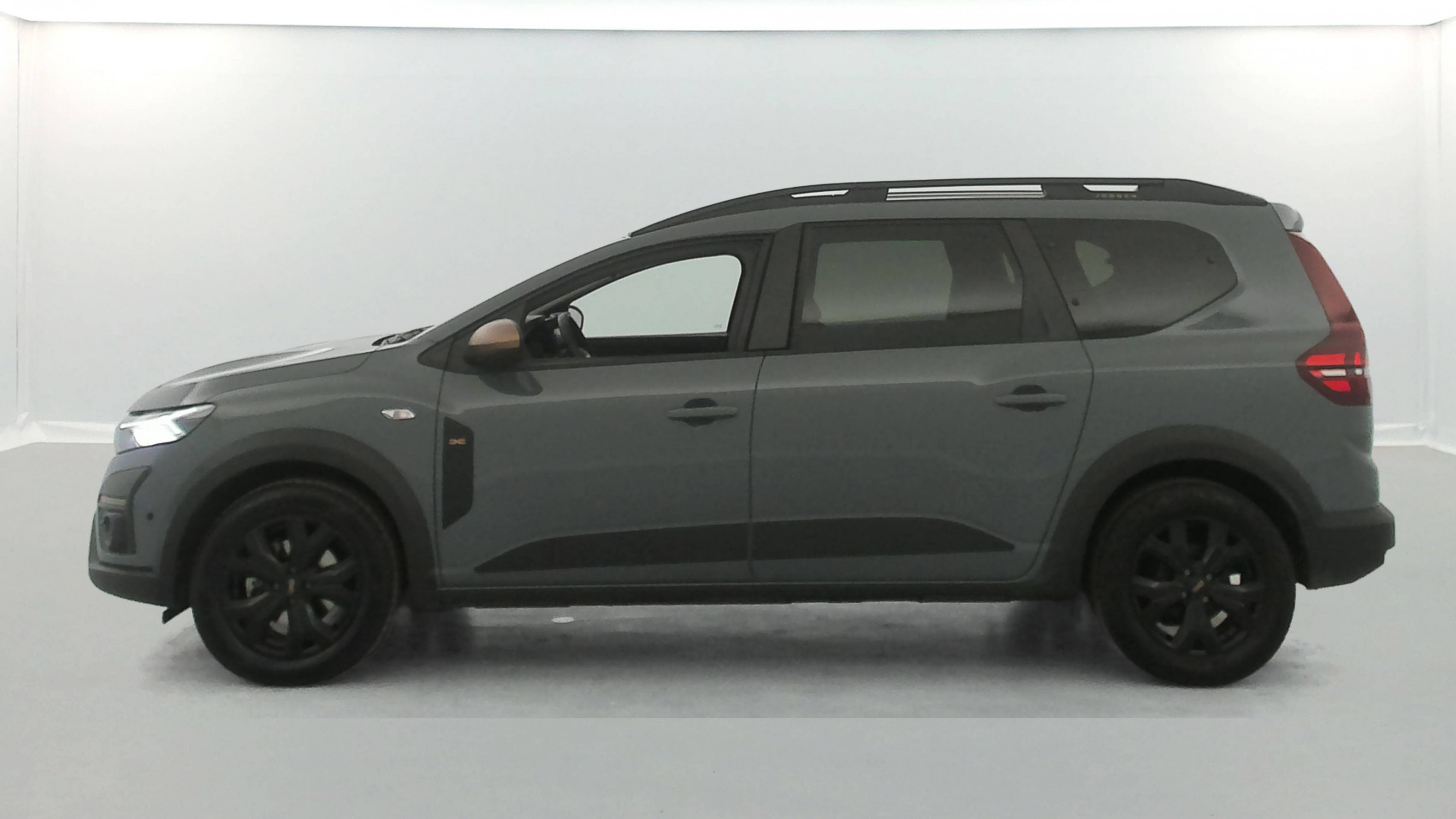 Vente en ligne Dacia Jogger  Hybrid 140 7 places GSR2 au prix de 23 890 €