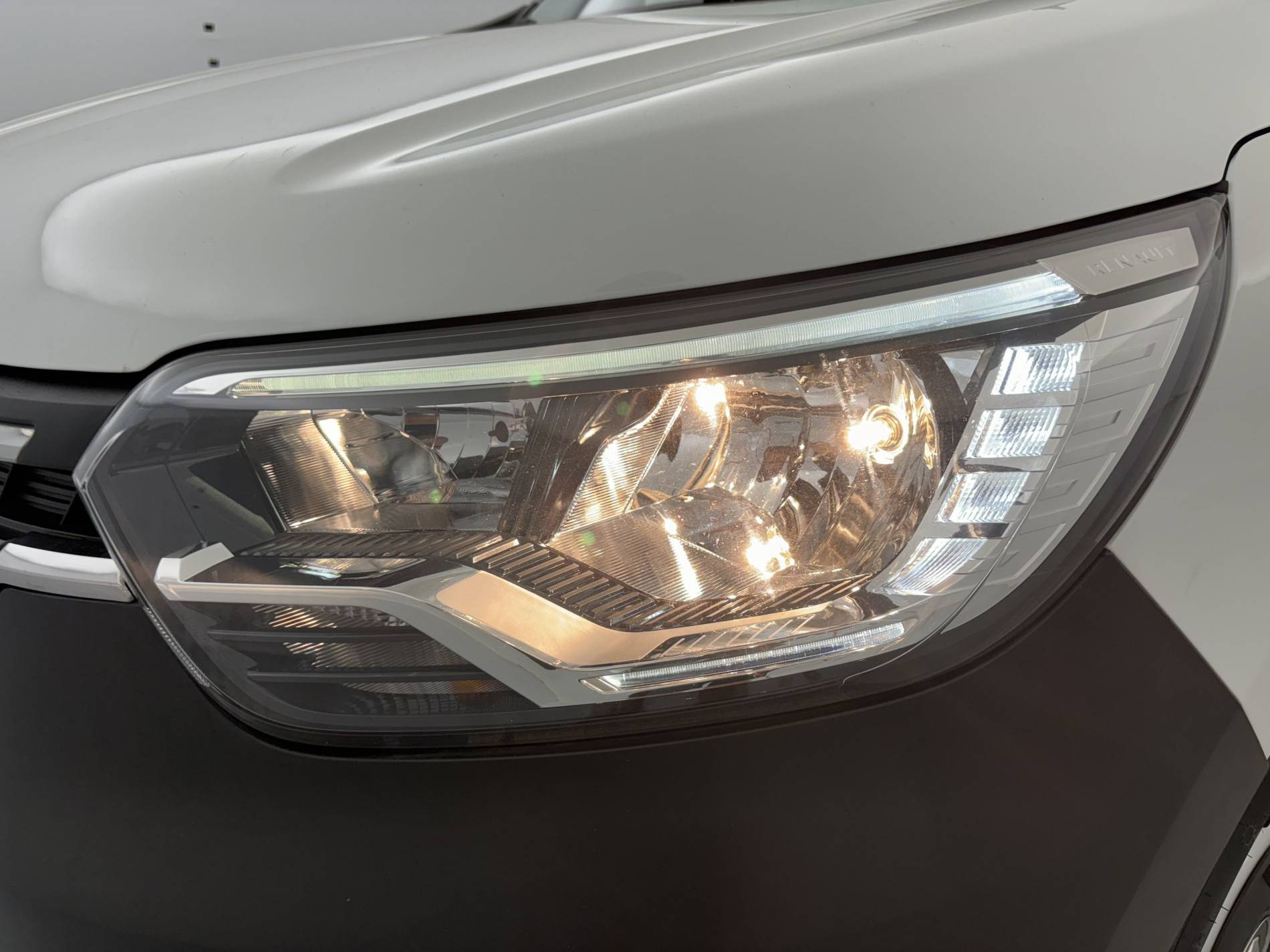 Vente en ligne Renault Express Van  TCE 100 - 22 au prix de 12 490 €