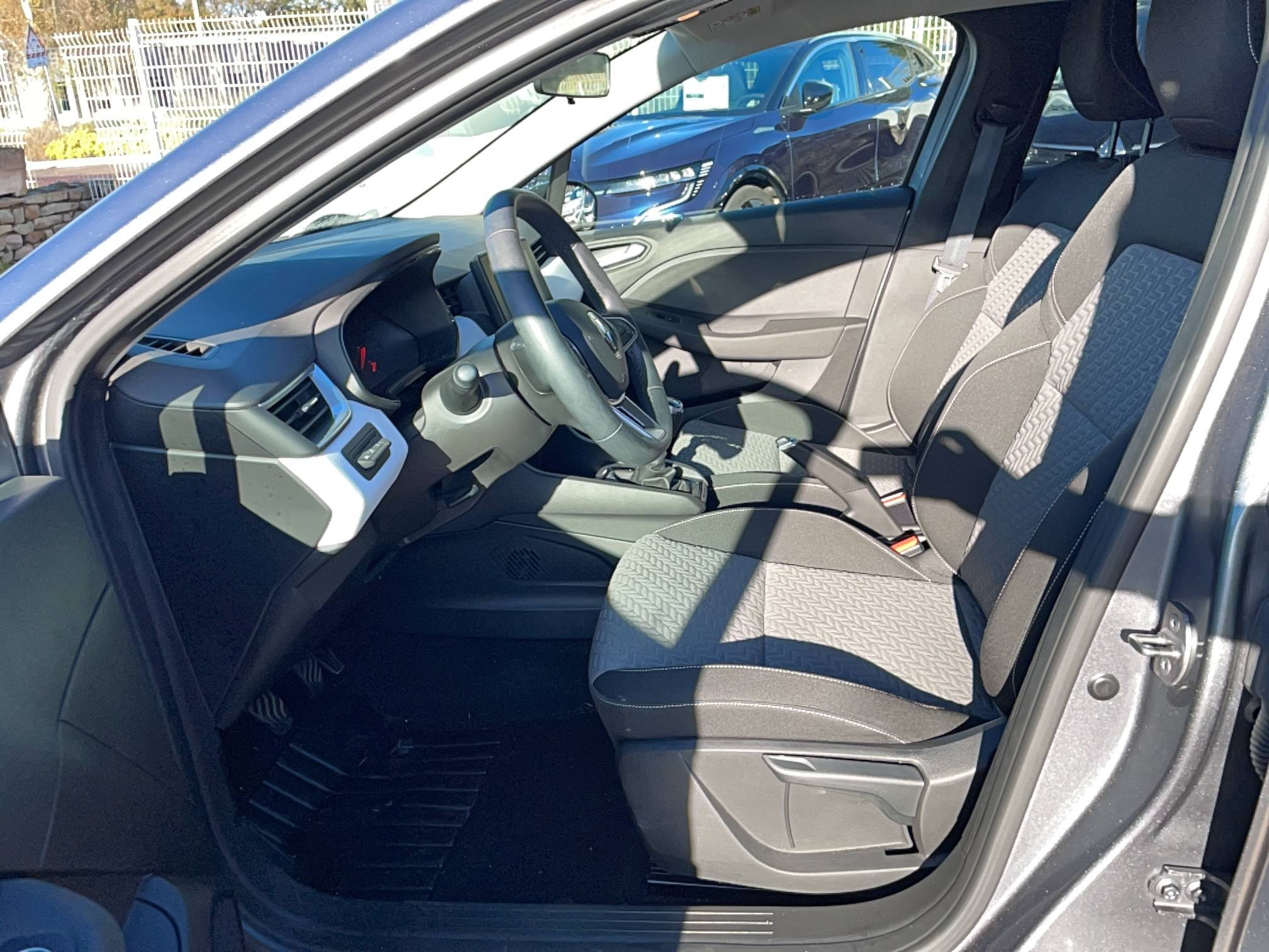 Vente en ligne Renault Clio 5 Clio TCe 90 au prix de 13 490 €