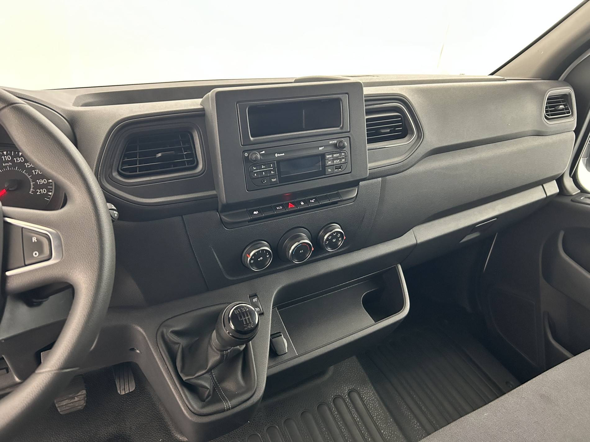 Vente en ligne Renault Master Fourgon MASTER FGN TRAC F3500 L2H2 BLUE DCI 135 au prix de 24 490 €