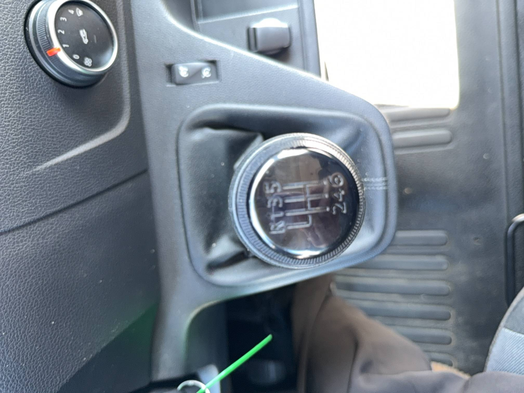 Vente en ligne Renault Master Fourgon MASTER FGN TRAC F3500 L2H2 BLUE DCI 135 au prix de 23 490 €