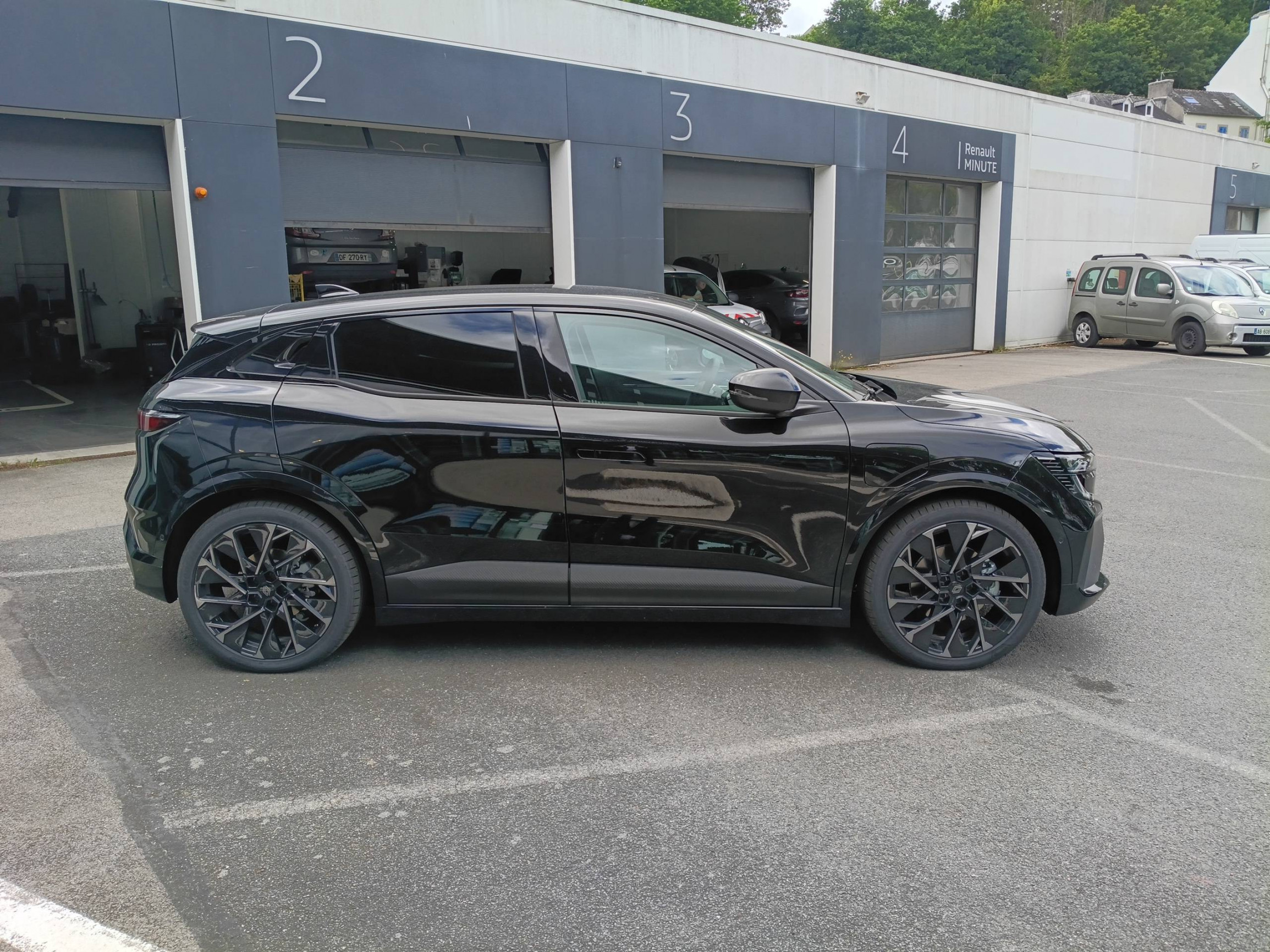 Vente en ligne Renault Megane E-Tech  220 ch autonomie confort au prix de 37 990 €