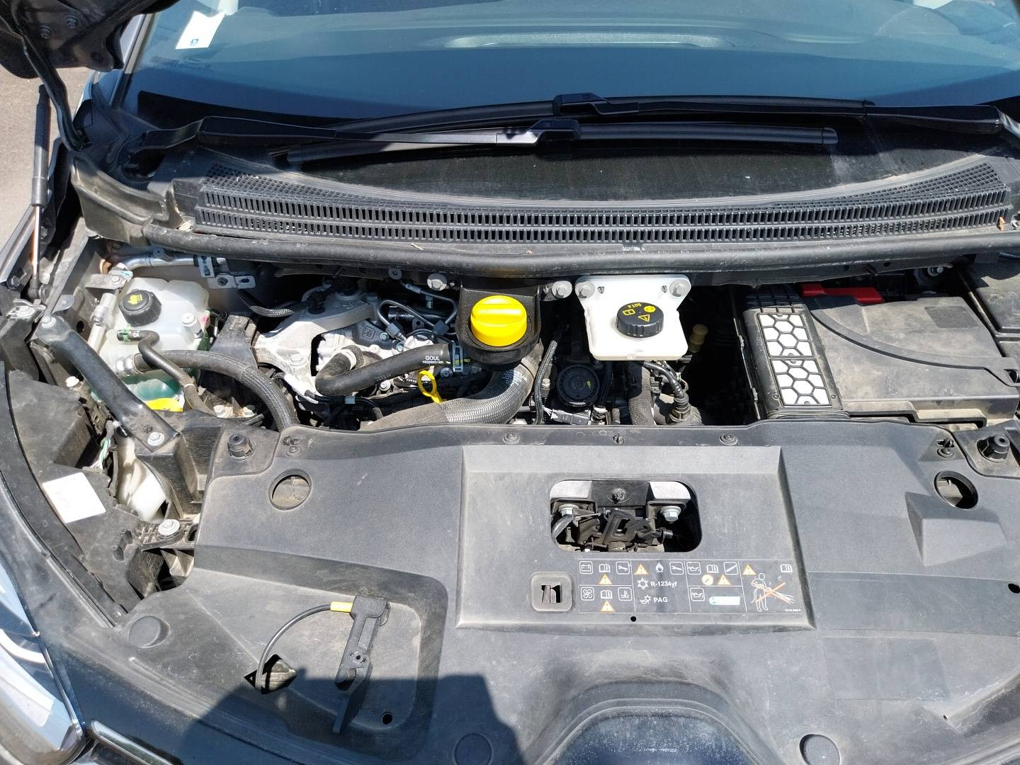 Vente en ligne Renault Grand Scenic 4 Grand Scenic TCe 140 au prix de 19 590 €