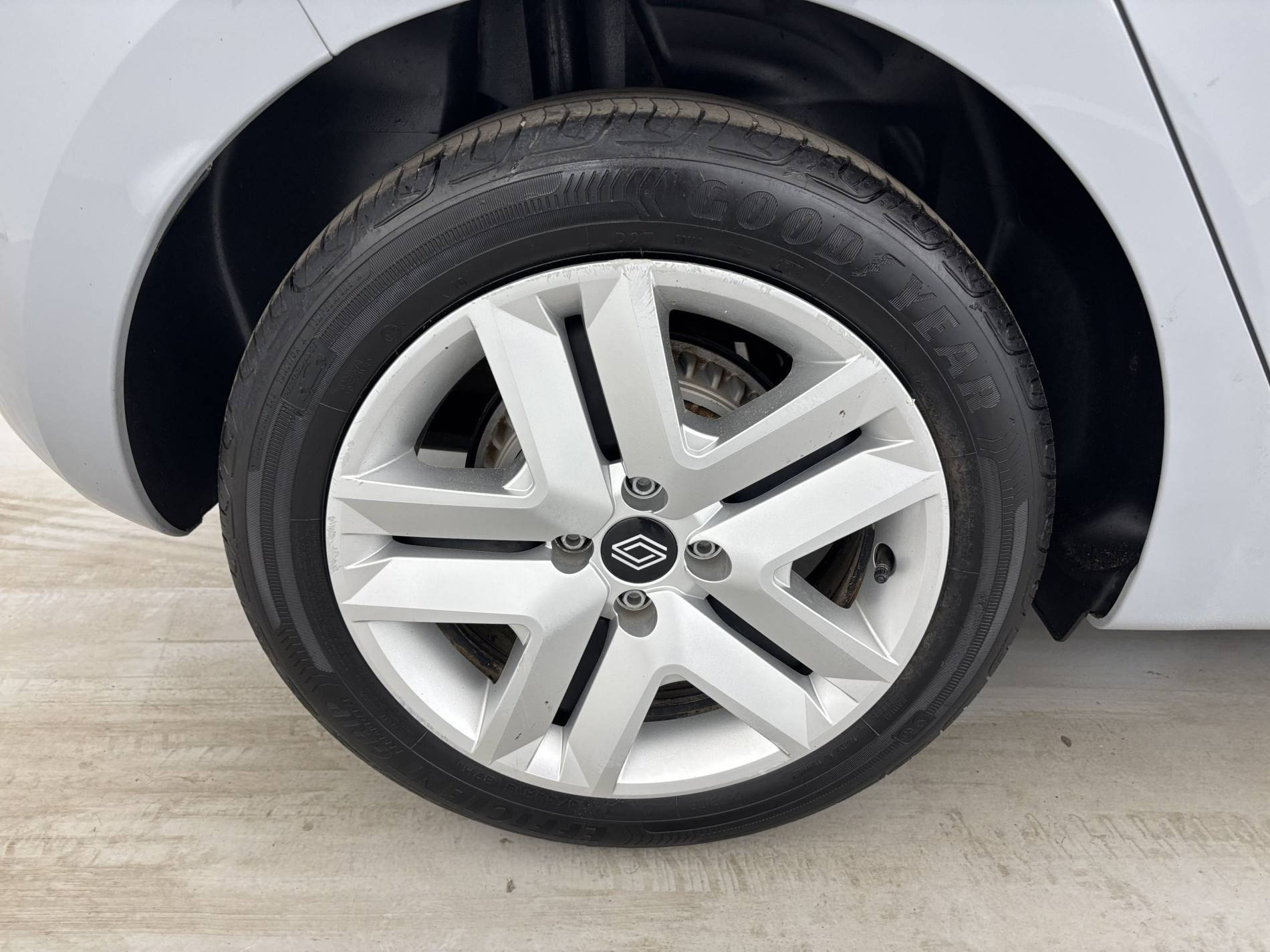 Vente en ligne Renault Clio 5 Clio Blue dCi 100 ch GSR2 au prix de 16 390 €