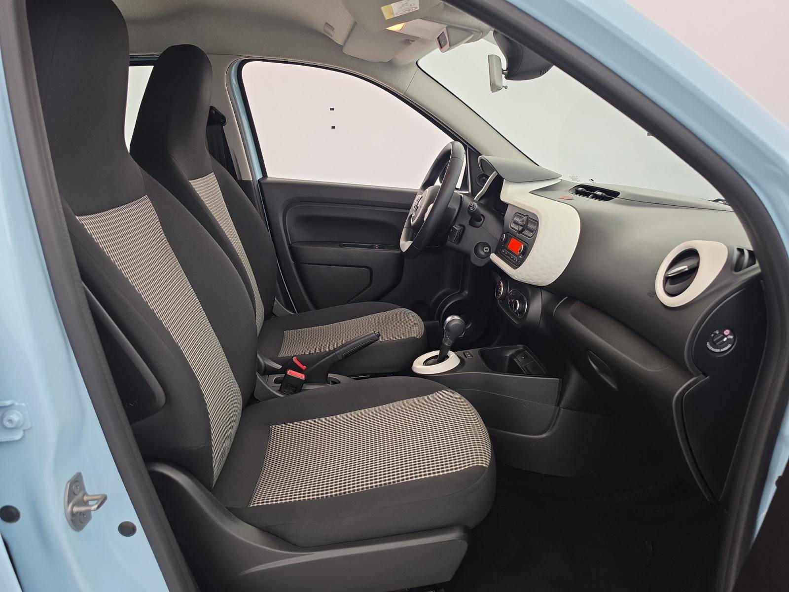 Vente en ligne Renault Twingo Electrique Twingo III E-Tech au prix de 12 490 €