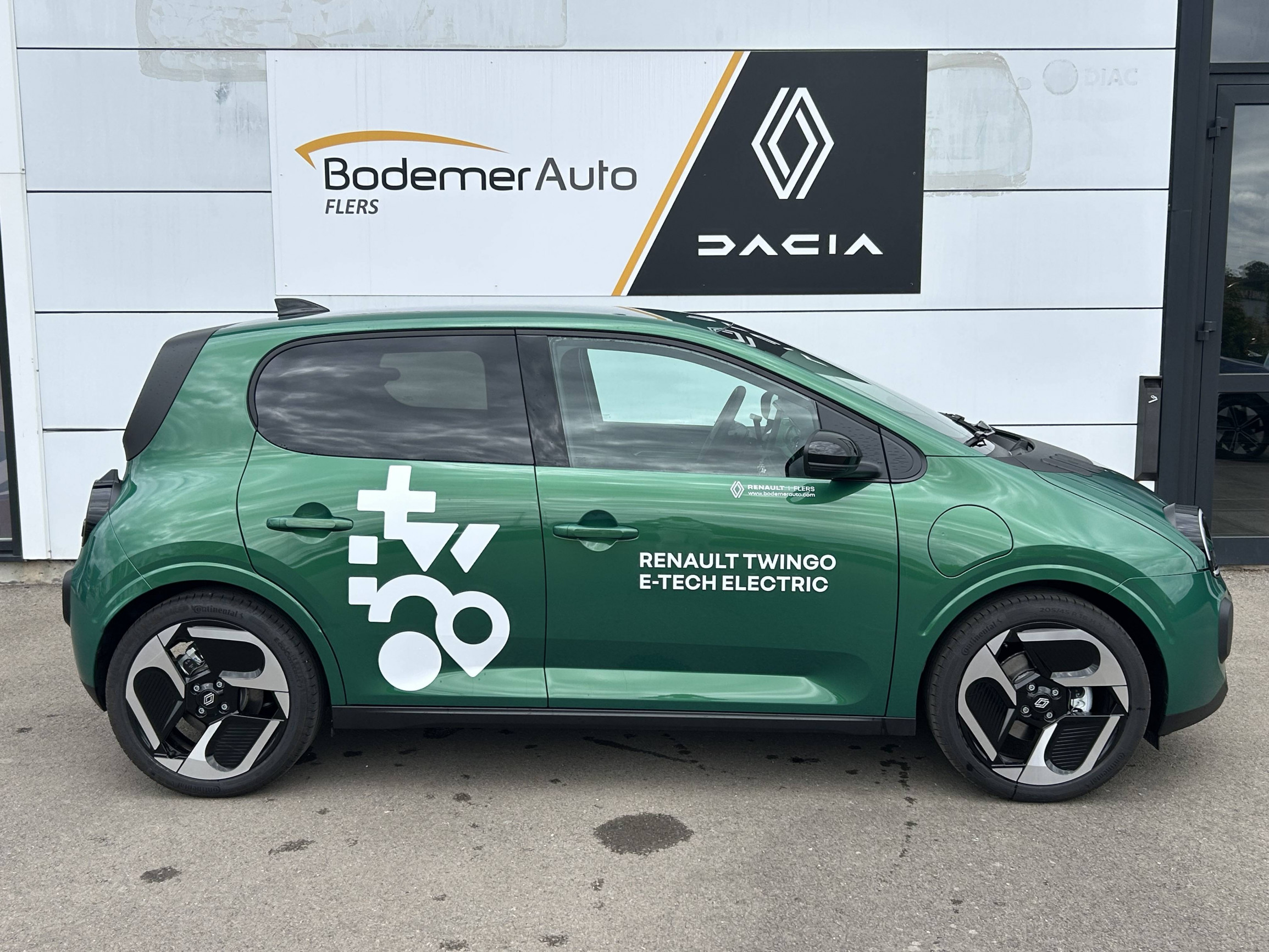 Vente en ligne Renault Twingo Electrique  80 ch autonomie urbaine au prix de 18 360 €