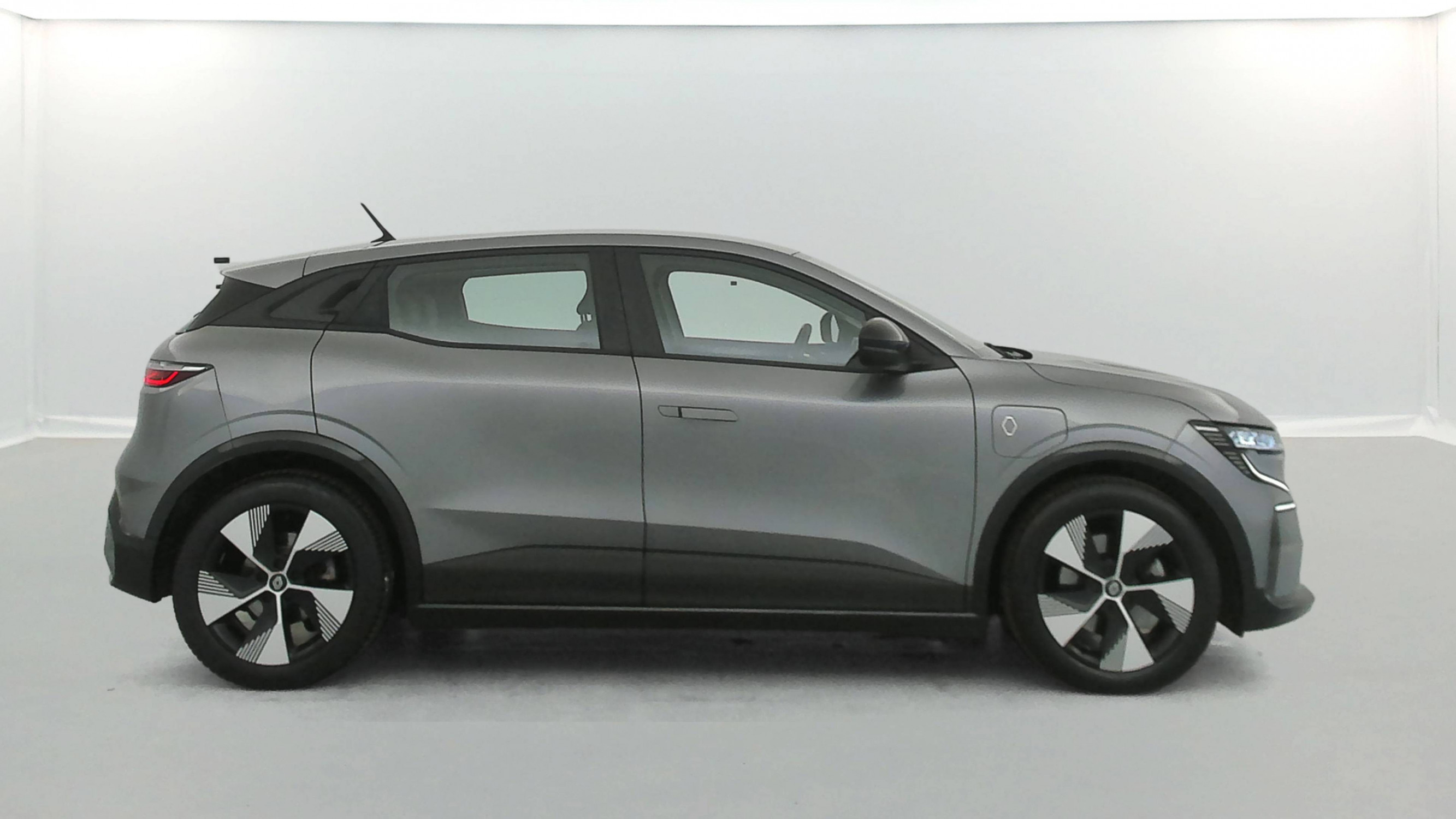 Vente en ligne Renault Megane E-Tech  EV60 220 ch super charge au prix de 24 290 €