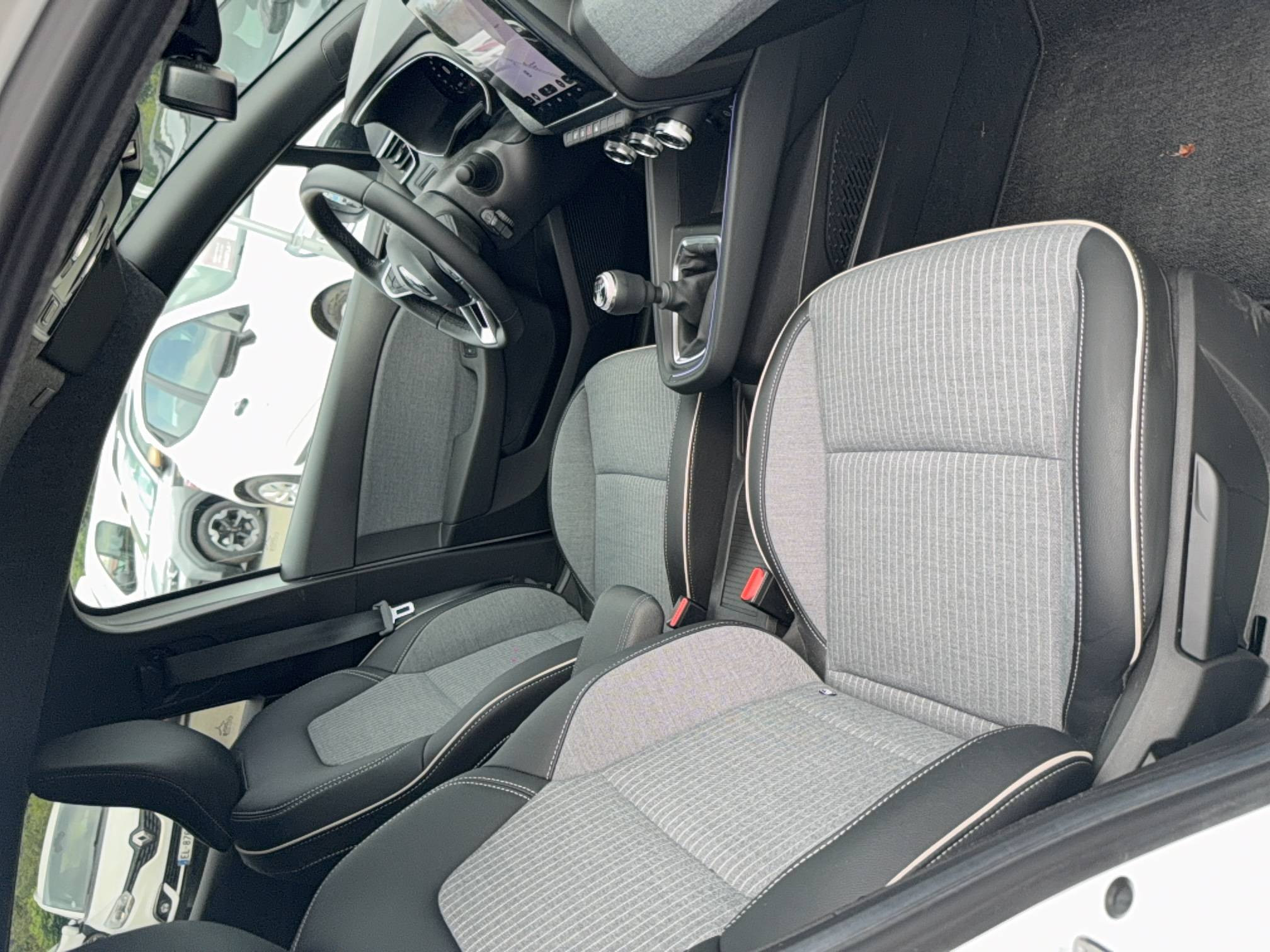 Vente en ligne Renault Clio 5 Clio TCe 90 au prix de 15 890 €
