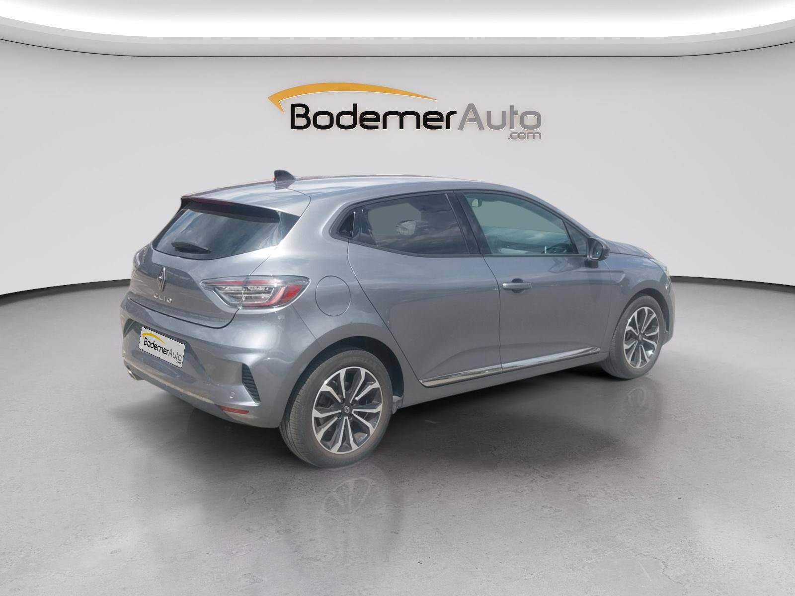 Vente en ligne Renault Clio 5 Clio TCe 90 au prix de 15 500 €