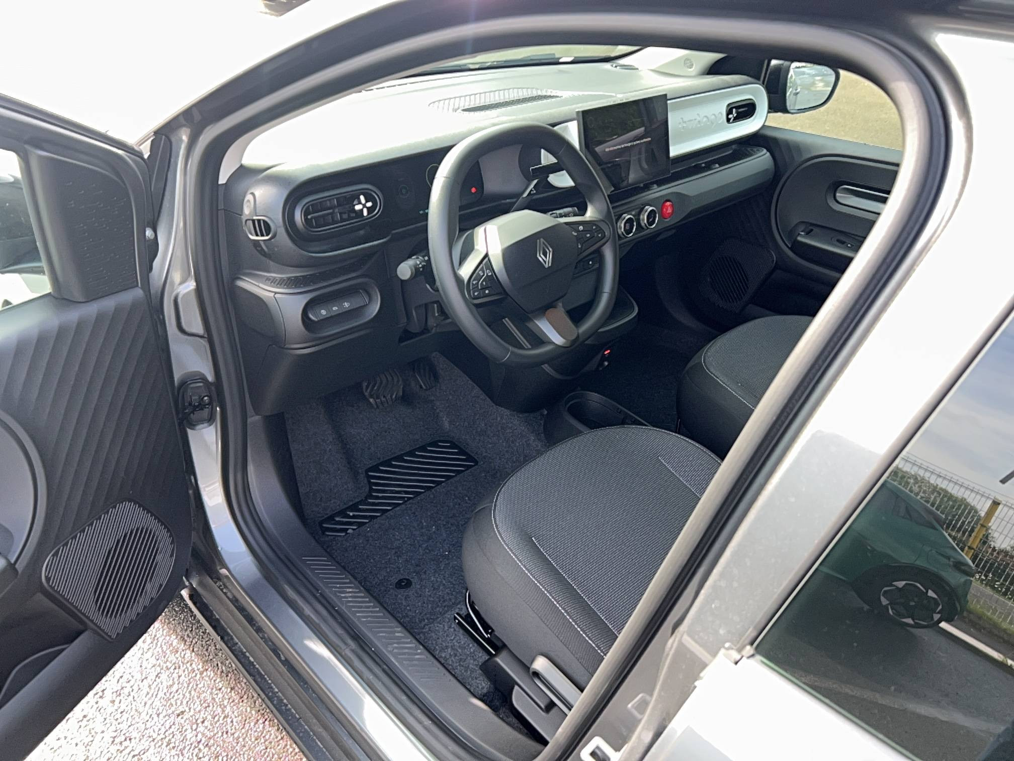 Vente en ligne Renault Twingo Electrique  80 ch autonomie urbaine au prix de 20 590 €