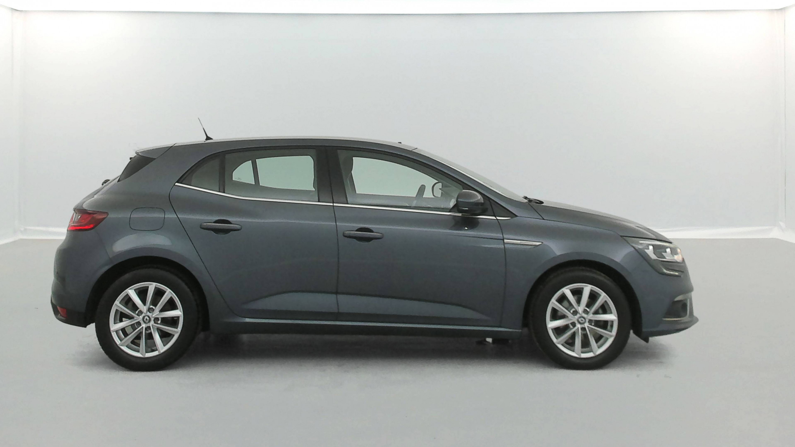 Vente en ligne Renault Megane 4 Mégane IV Berline TCe 100 Energy au prix de 10 590 €
