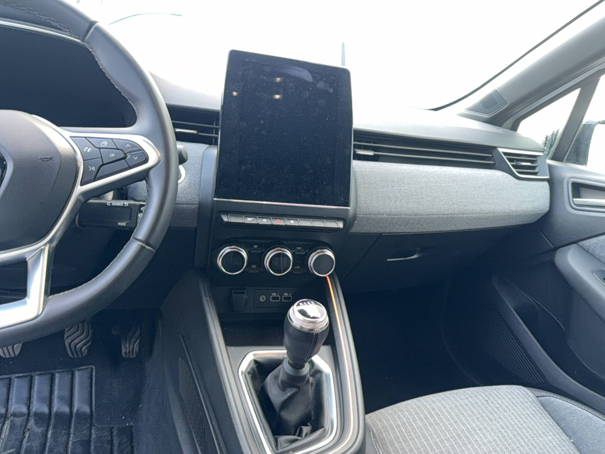 Vente en ligne Renault Clio 5 Clio TCe 90 au prix de 15 990 €
