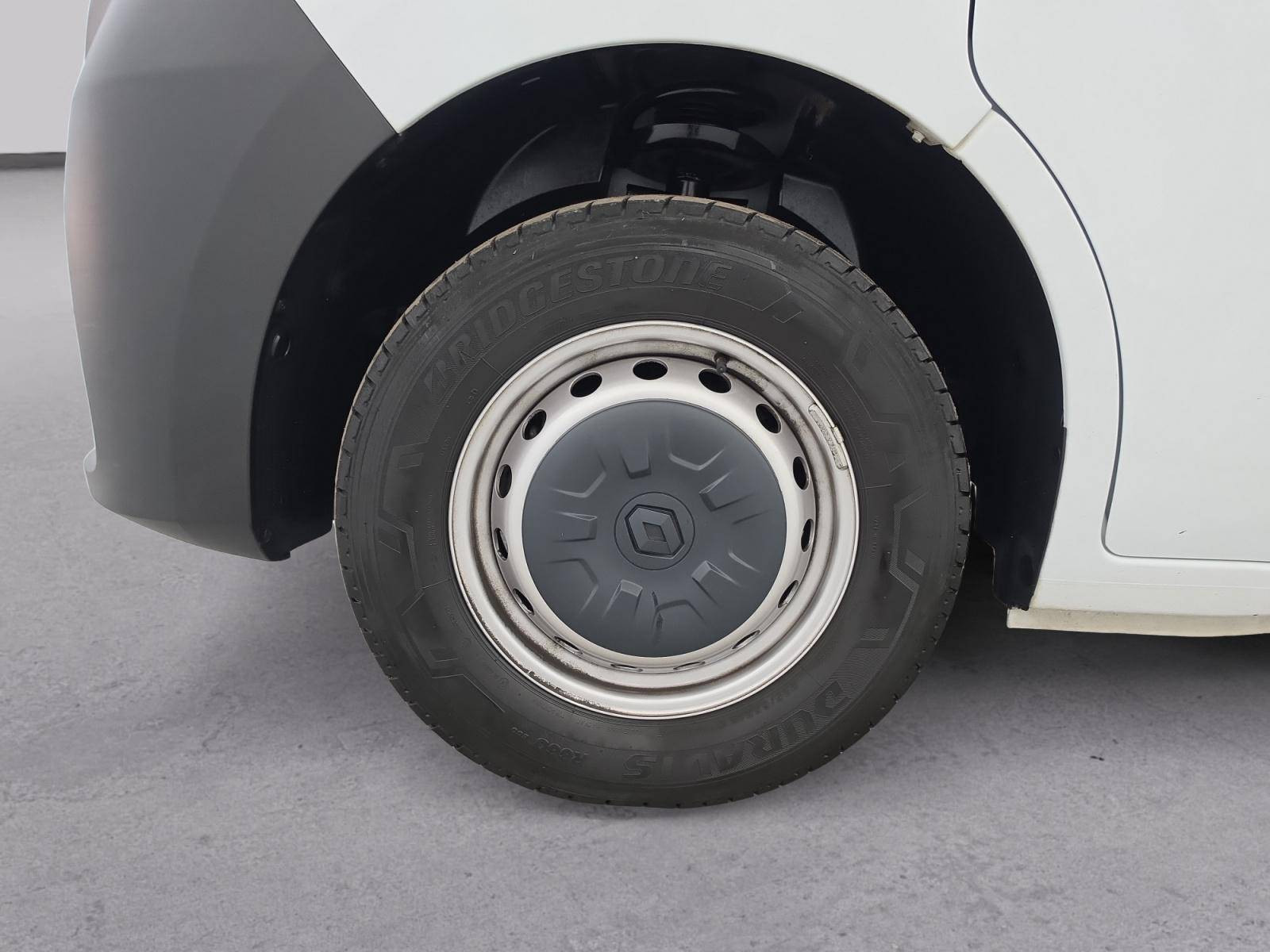 Vente en ligne Renault Master Fourgon MASTER FGN TRAC F3500 L3H3 BLUE DCI 135 au prix de 25 900 €