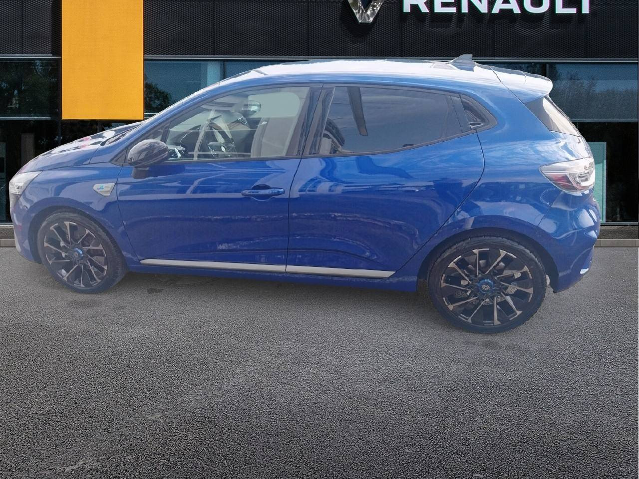 Vente en ligne Renault Clio 5 Clio E-Tech full hybrid 145 au prix de 20 990 €
