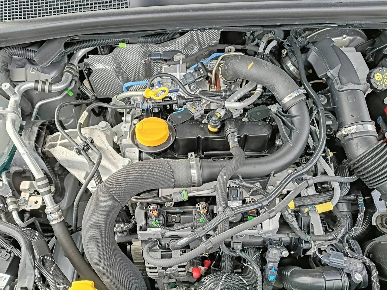 Vente en ligne Renault Clio 5 Clio Eco-G 100 ch GSR2 au prix de 16 590 €