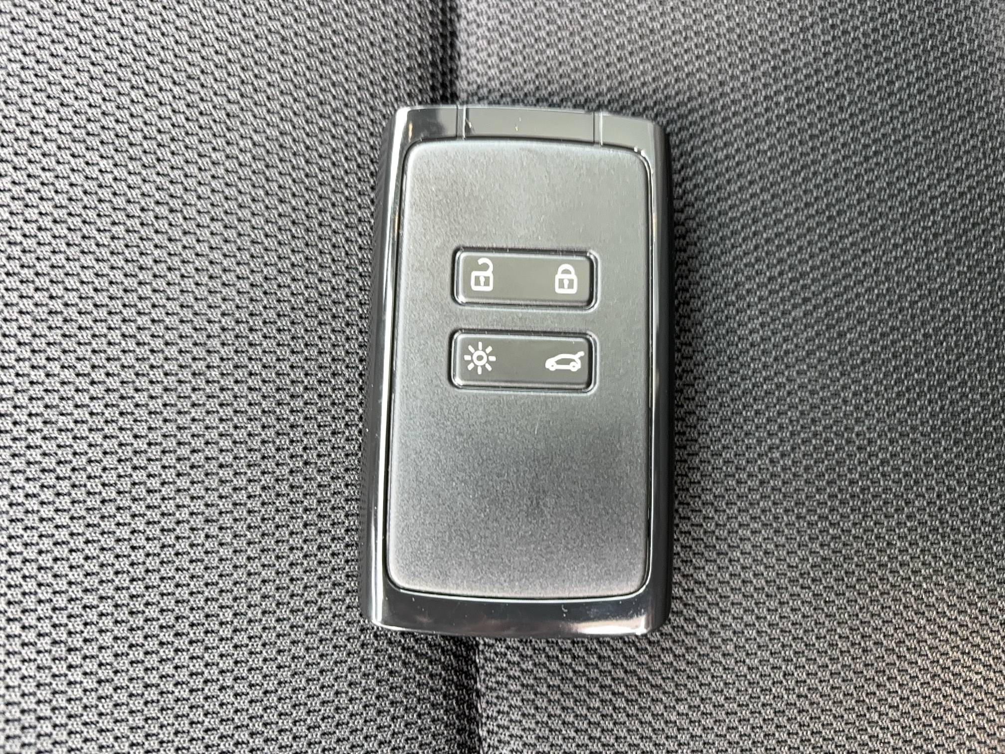 Vente en ligne Renault Scenic E-Tech Scenic E-Tech électrique 220 ch grande autonomie au prix de 48 900 €
