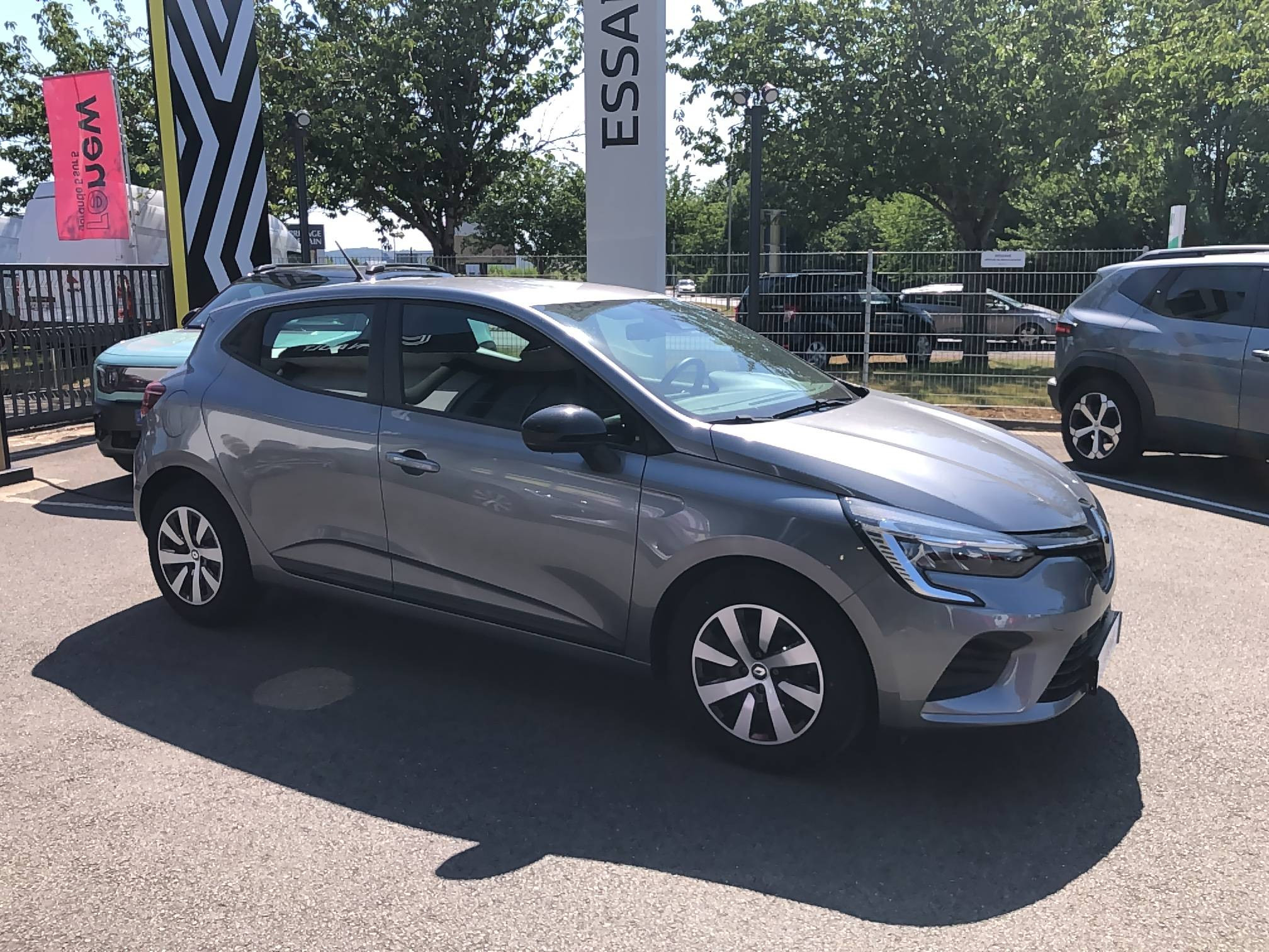 Vente en ligne Renault Clio 5 Clio TCe 90 au prix de 14 990 €