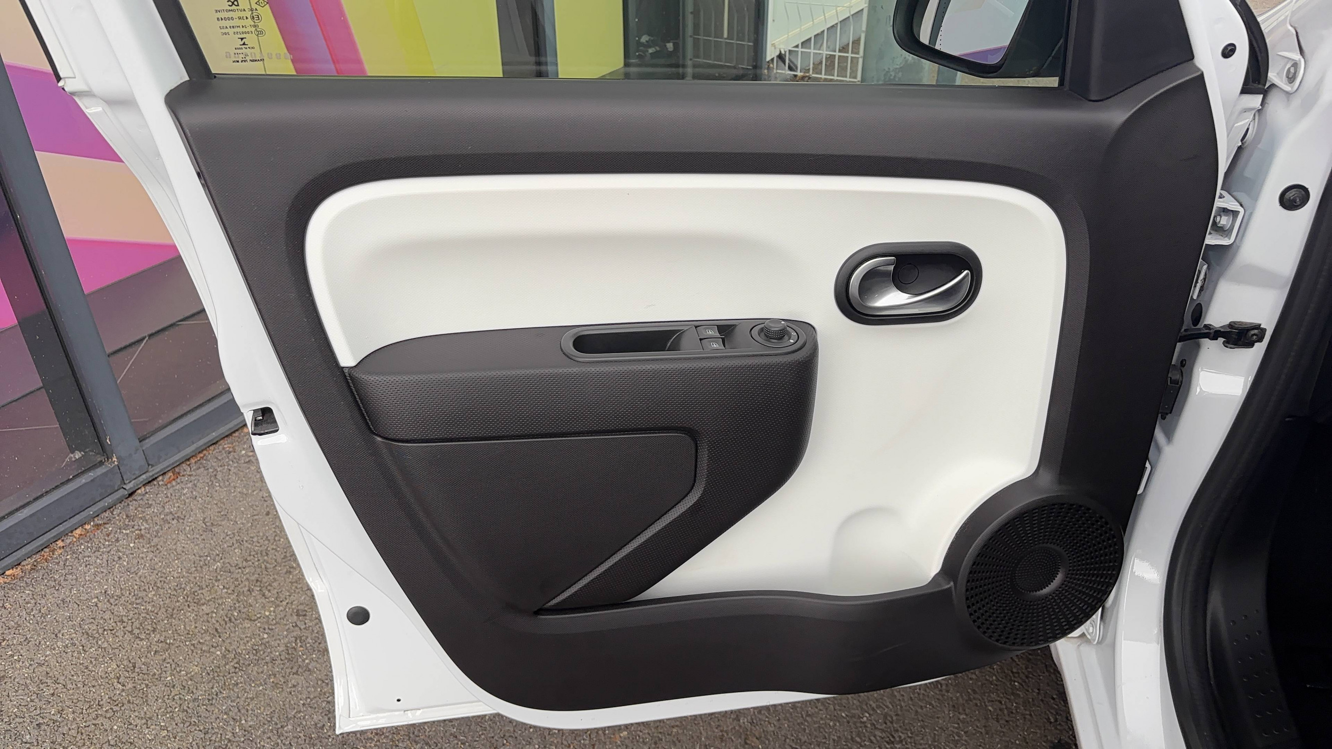Vente en ligne Renault Twingo 3  SCe 65 au prix de 12 490 €