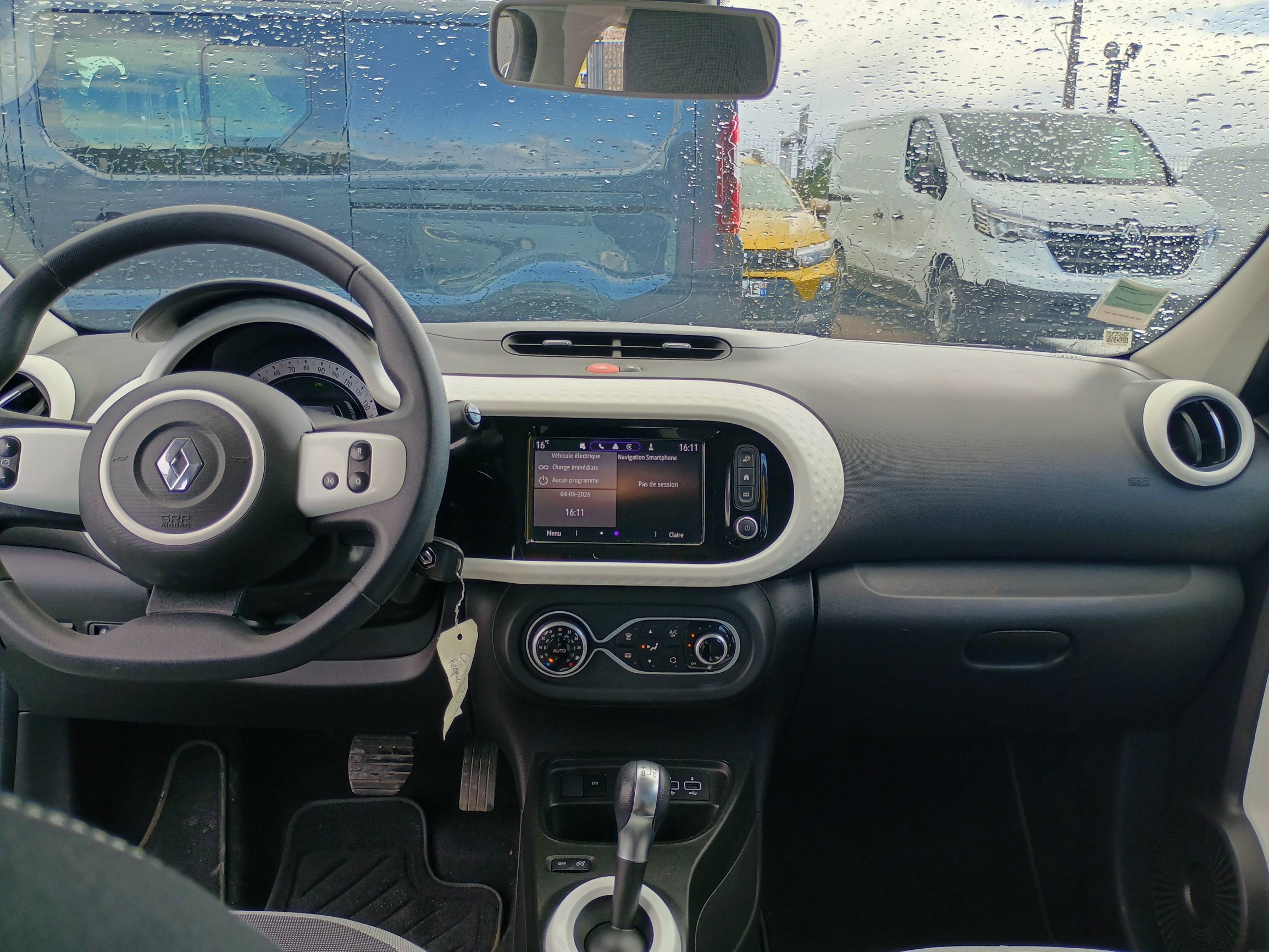 Vente en ligne Renault Twingo Electrique Twingo III E-Tech au prix de 12 991 €