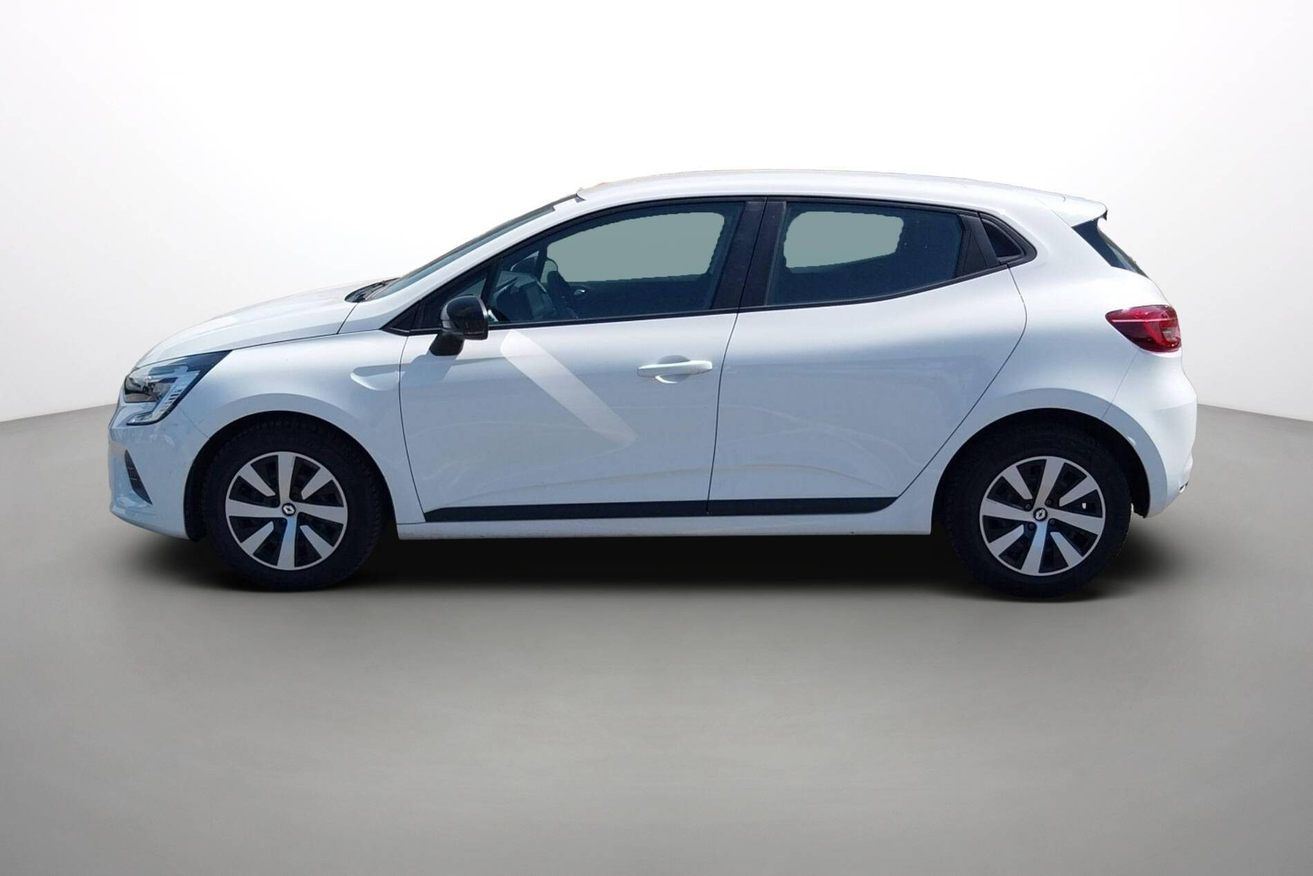 Vente en ligne Renault Clio 5 Clio TCe 90 au prix de 13 790 €
