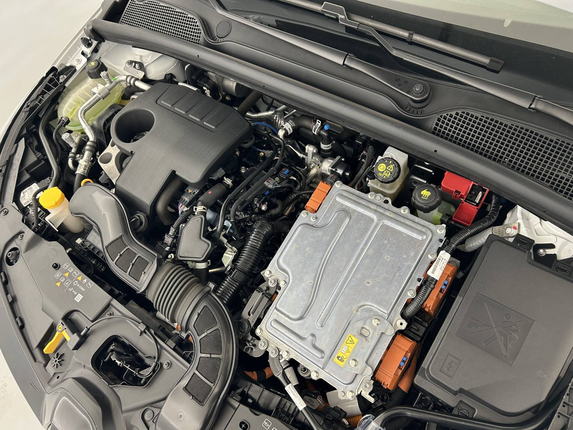 Vente en ligne Renault Clio 5 Clio E-Tech full hybrid 145 au prix de 17 990 €