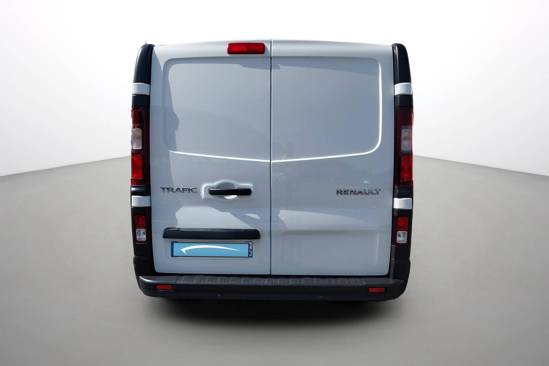 Vente en ligne Renault Trafic 3 Fourgon TRAFIC FGN L1H1 2800 KG BLUE DCI 110 au prix de 18 990 €