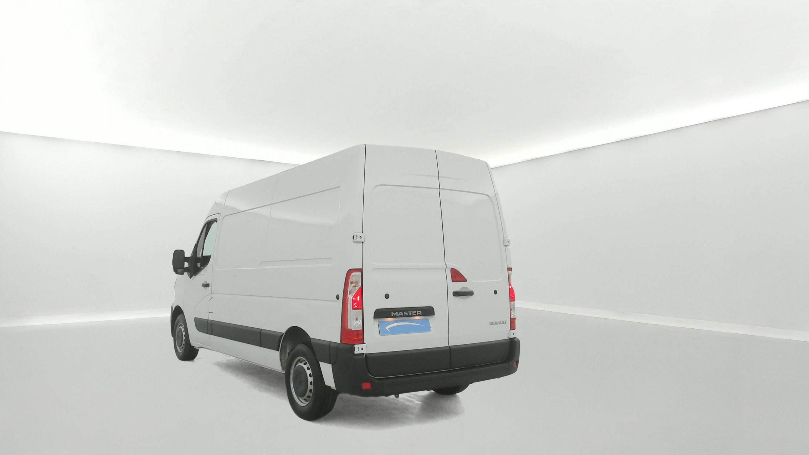 Vente en ligne Renault Master Fourgon MASTER FGN TRAC F3500 L2H2 BLUE DCI 135 au prix de 26 490 €
