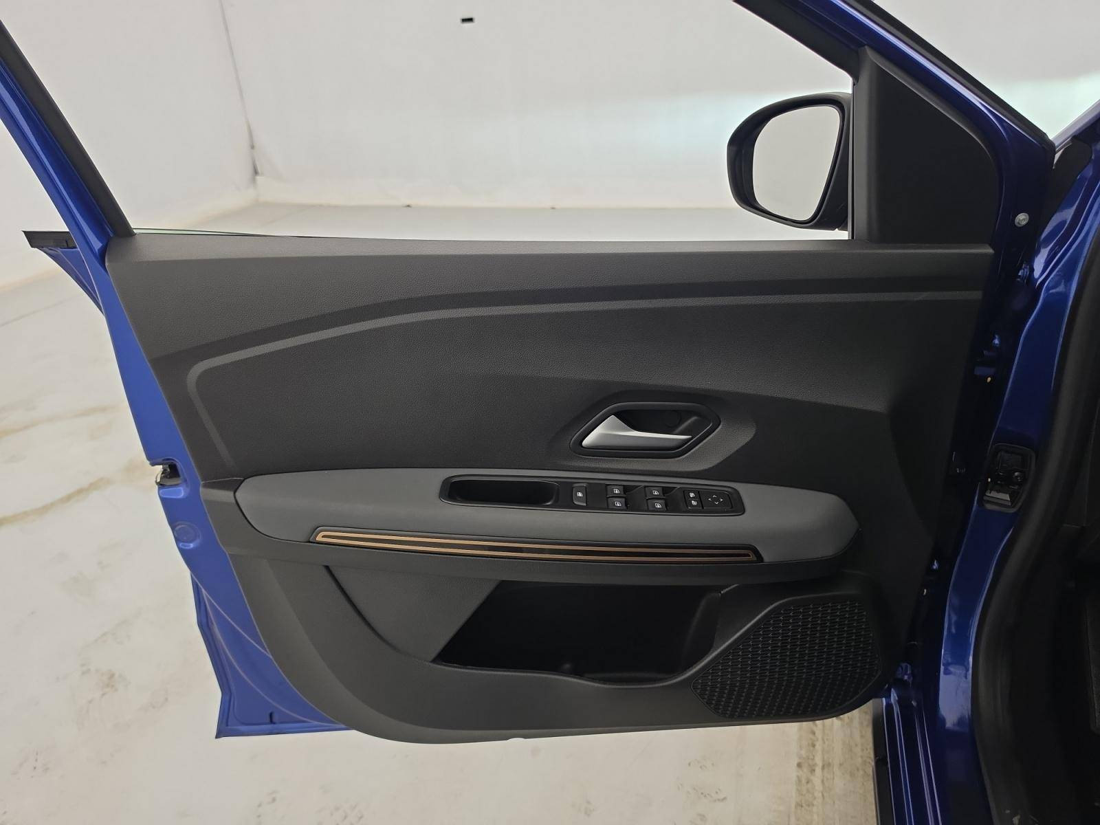 Vente en ligne Dacia Sandero  ECO-G 100 au prix de 15 900 €