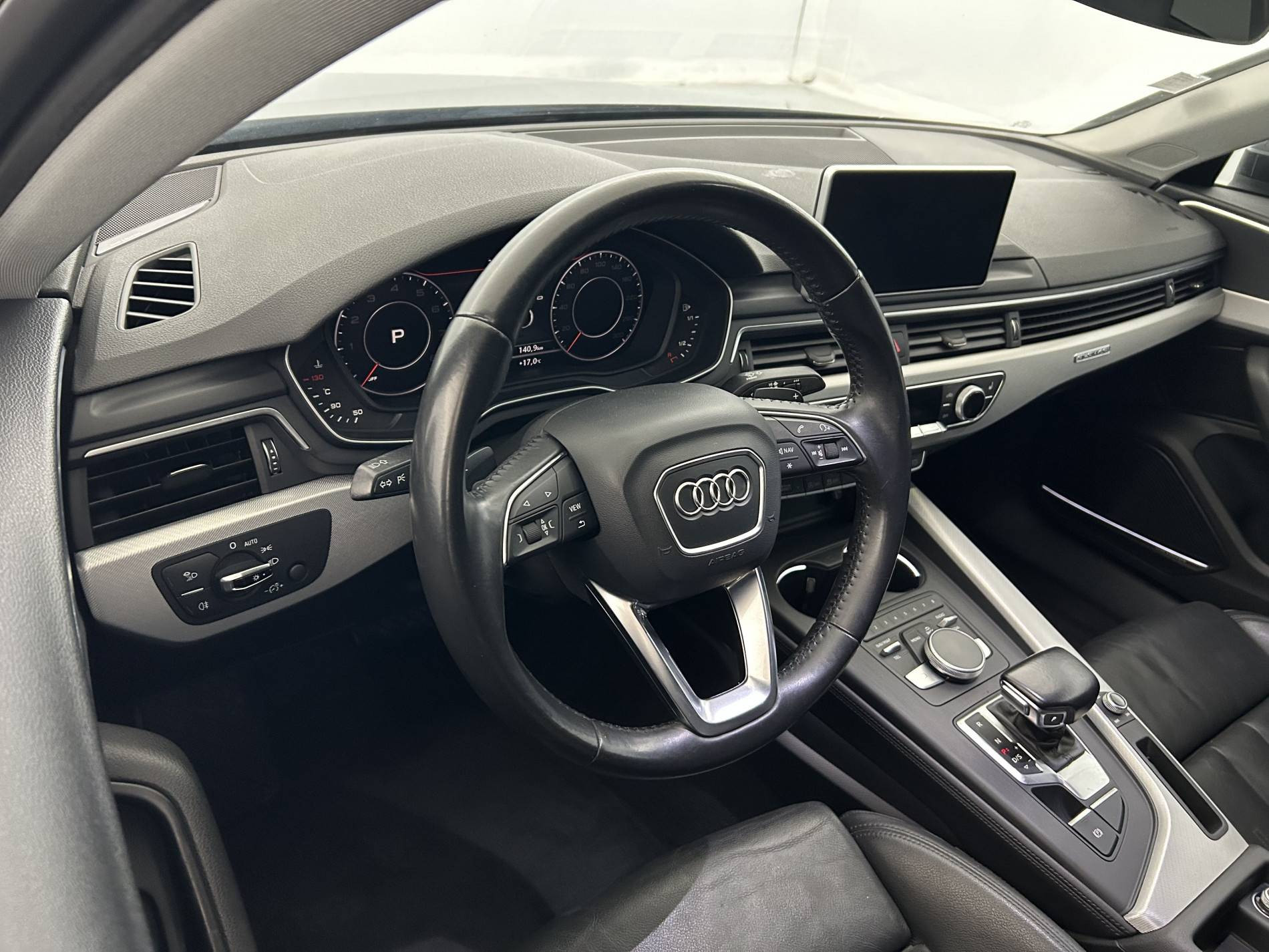 Vente en ligne Audi A4  2.0 TFSI 252 S tronic 7 Quattro au prix de 21 490 €