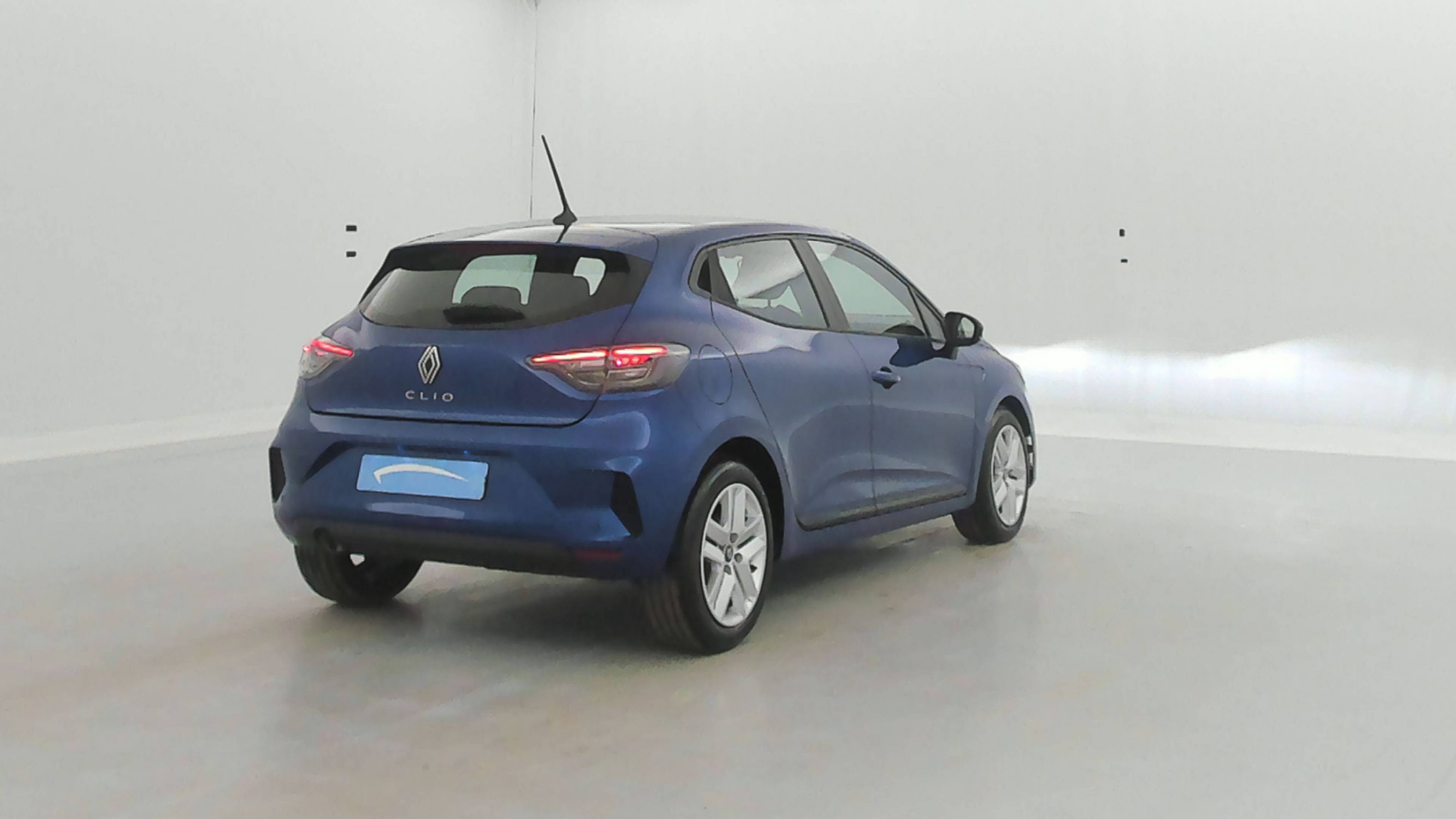Vente en ligne Renault Clio 5 Clio TCe 90 au prix de 15 990 €