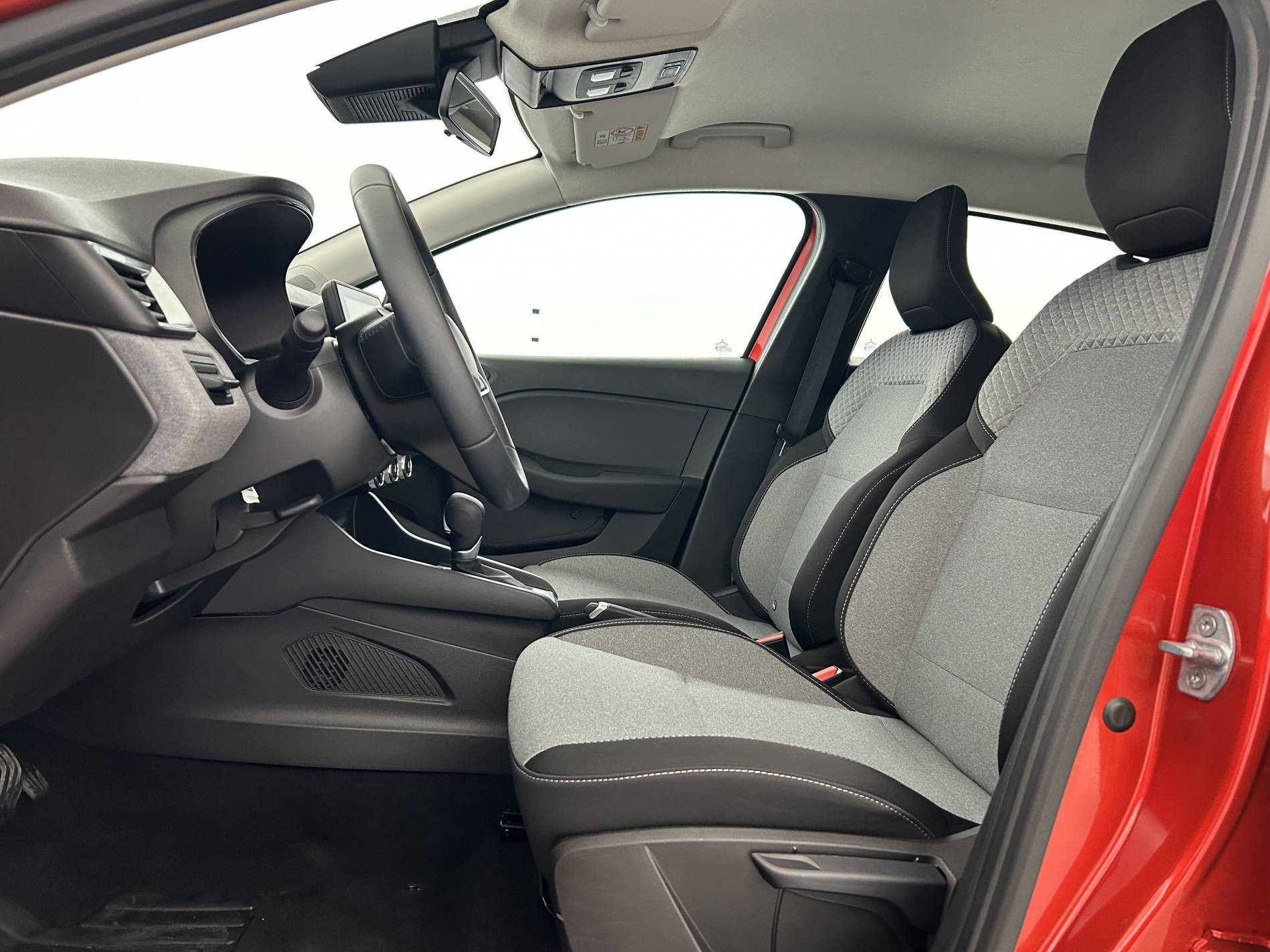 Vente en ligne Renault Clio 5 Clio E-Tech full hybrid 145 ch GSR2 au prix de 19 790 €