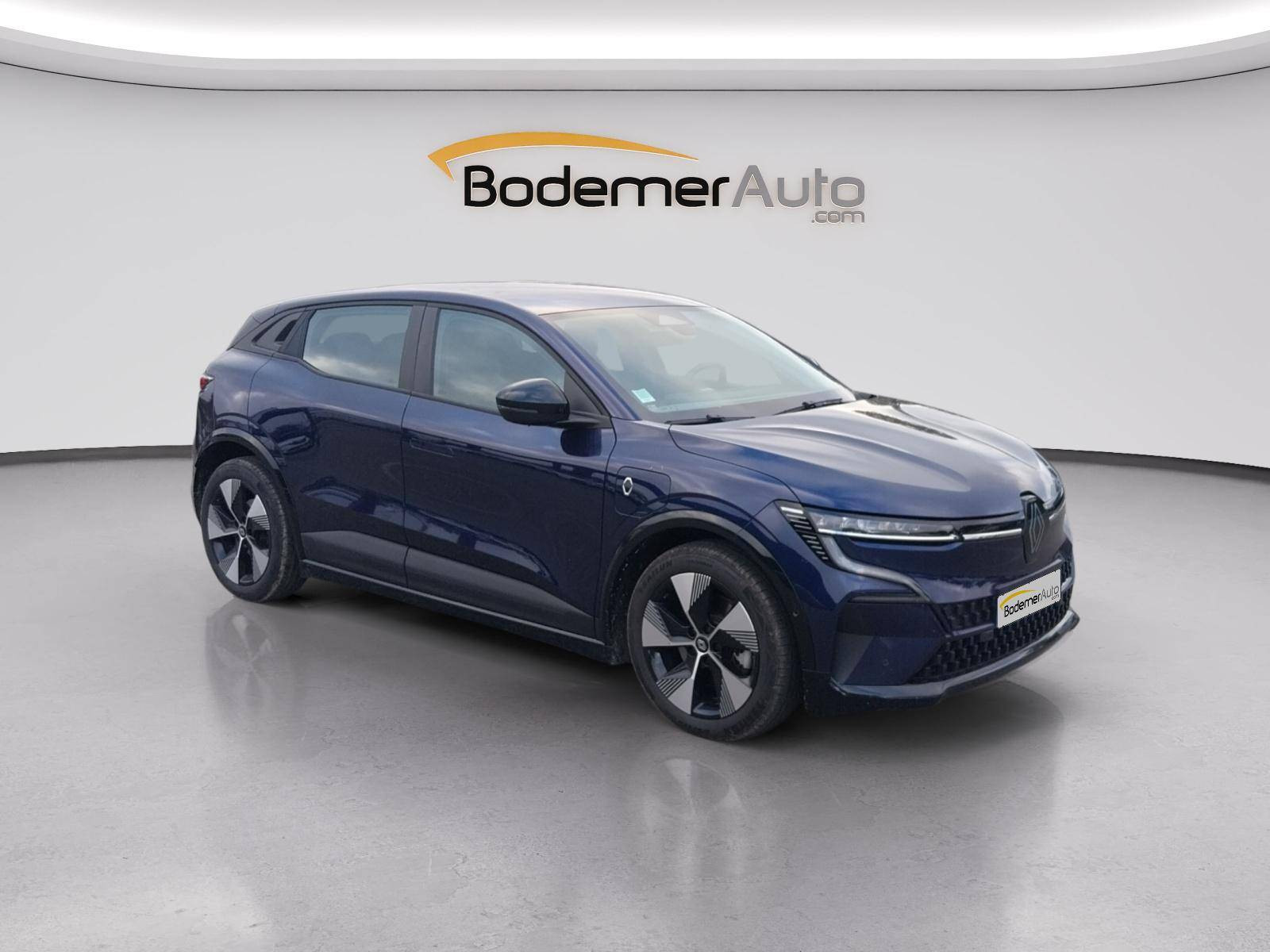 Vente en ligne Renault Megane E-Tech  EV40 130ch standard charge au prix de 21 900 €