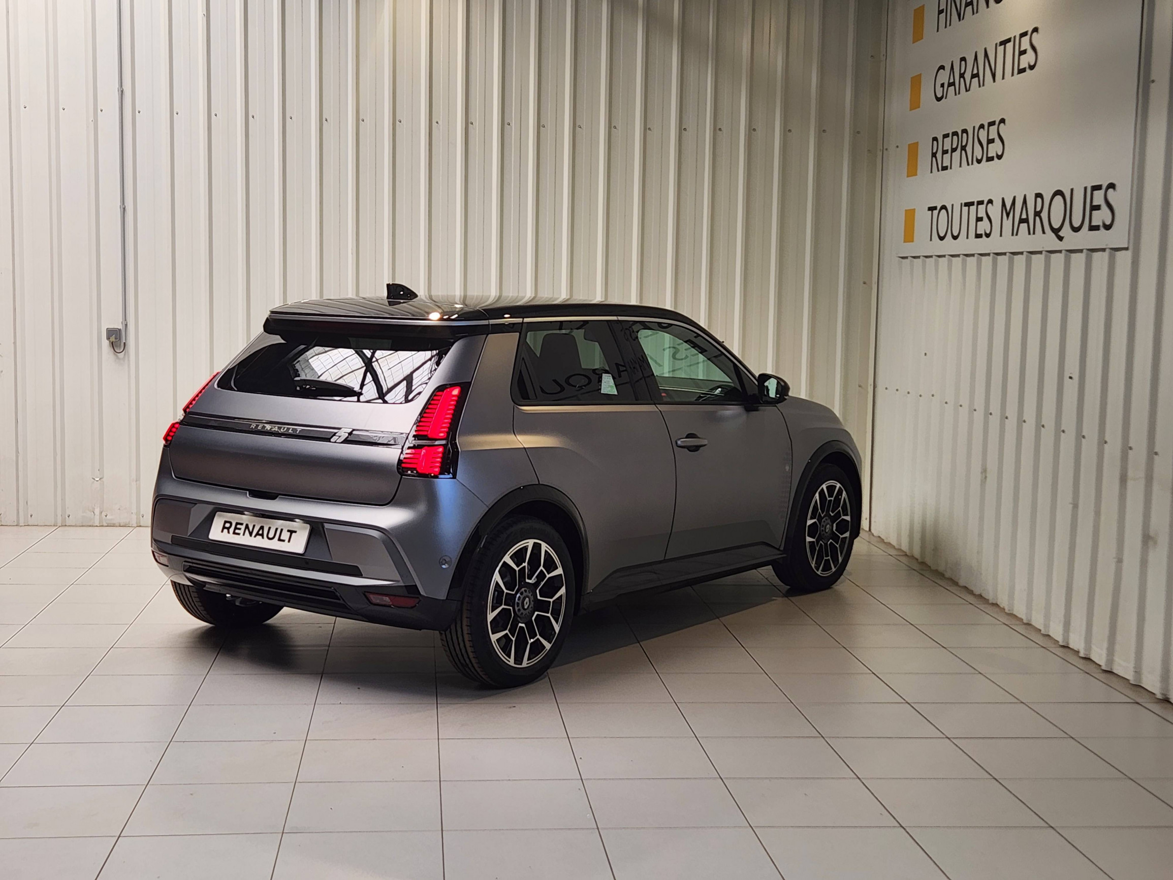 Vente en ligne Renault R5 E-Tech  150 ch autonomie confort au prix de 36 690 €