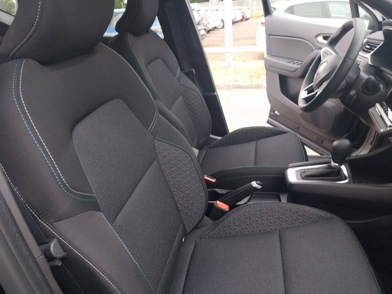Vente en ligne Renault Captur  E-Tech full hybrid 145 ch au prix de 23 504 €
