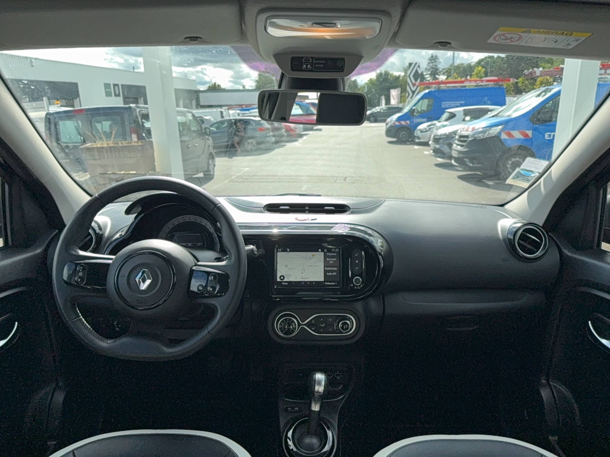 Vente en ligne Renault Twingo Electrique Twingo III E-Tech au prix de 11 590 €