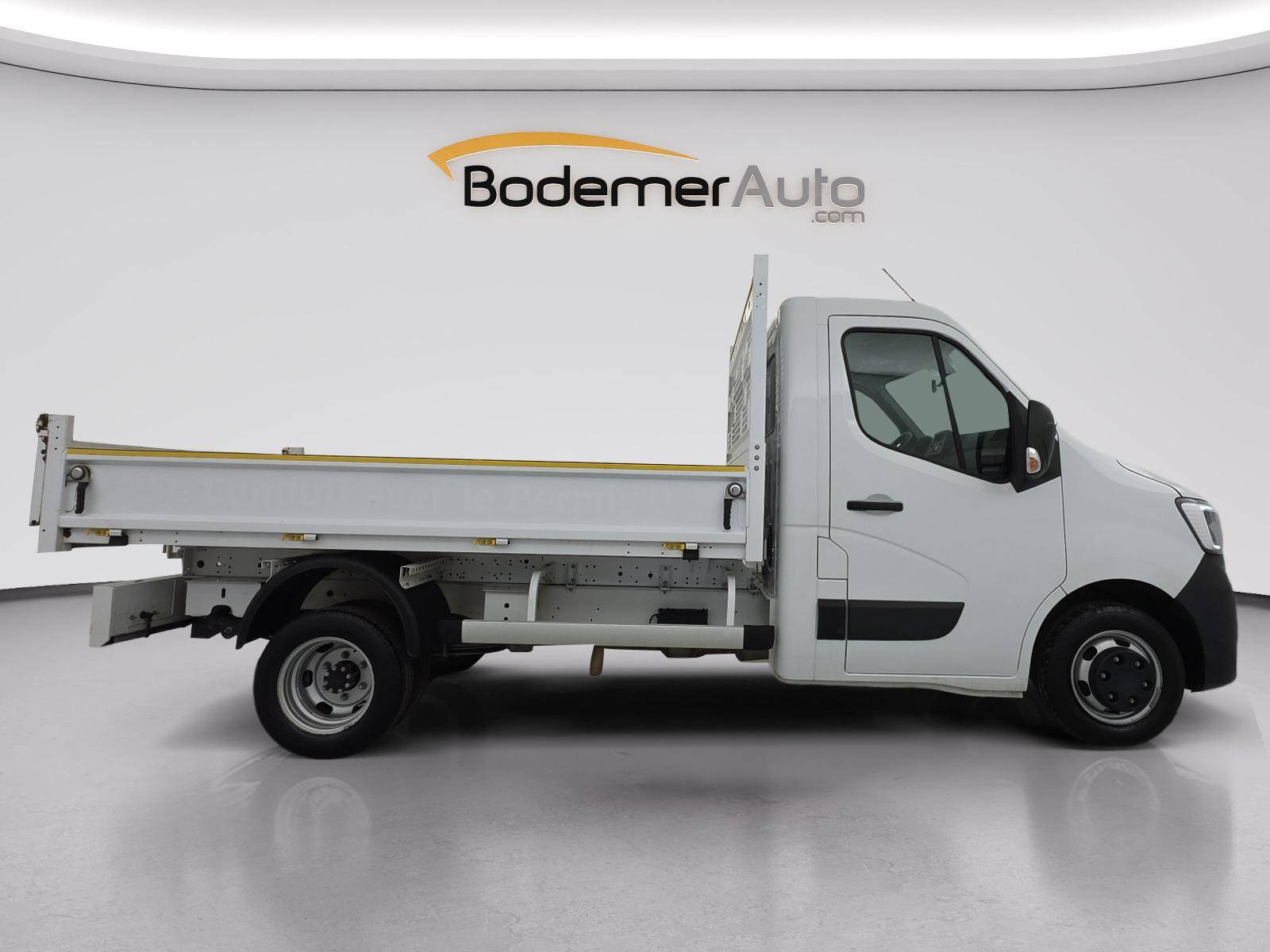 Vente en ligne Renault Master 3 Châssis Cabine MASTER CC PROP RJ3500 L2 PAFC BLUE DCI 130 EURO VI au prix de 29 990 €